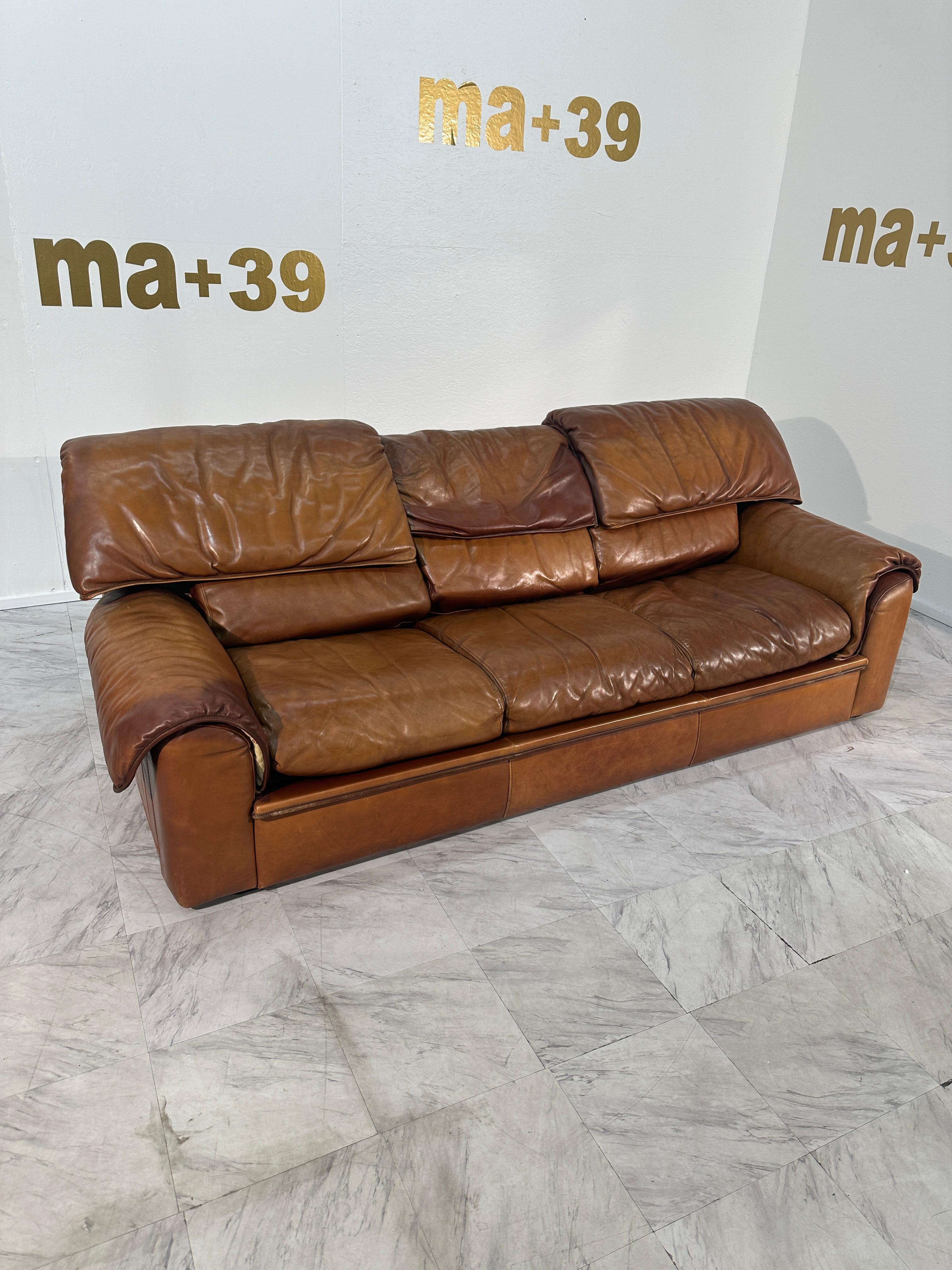 Roche Bobois Canapé Vintage trois places en cuir Light Brown 1980 en vente 4