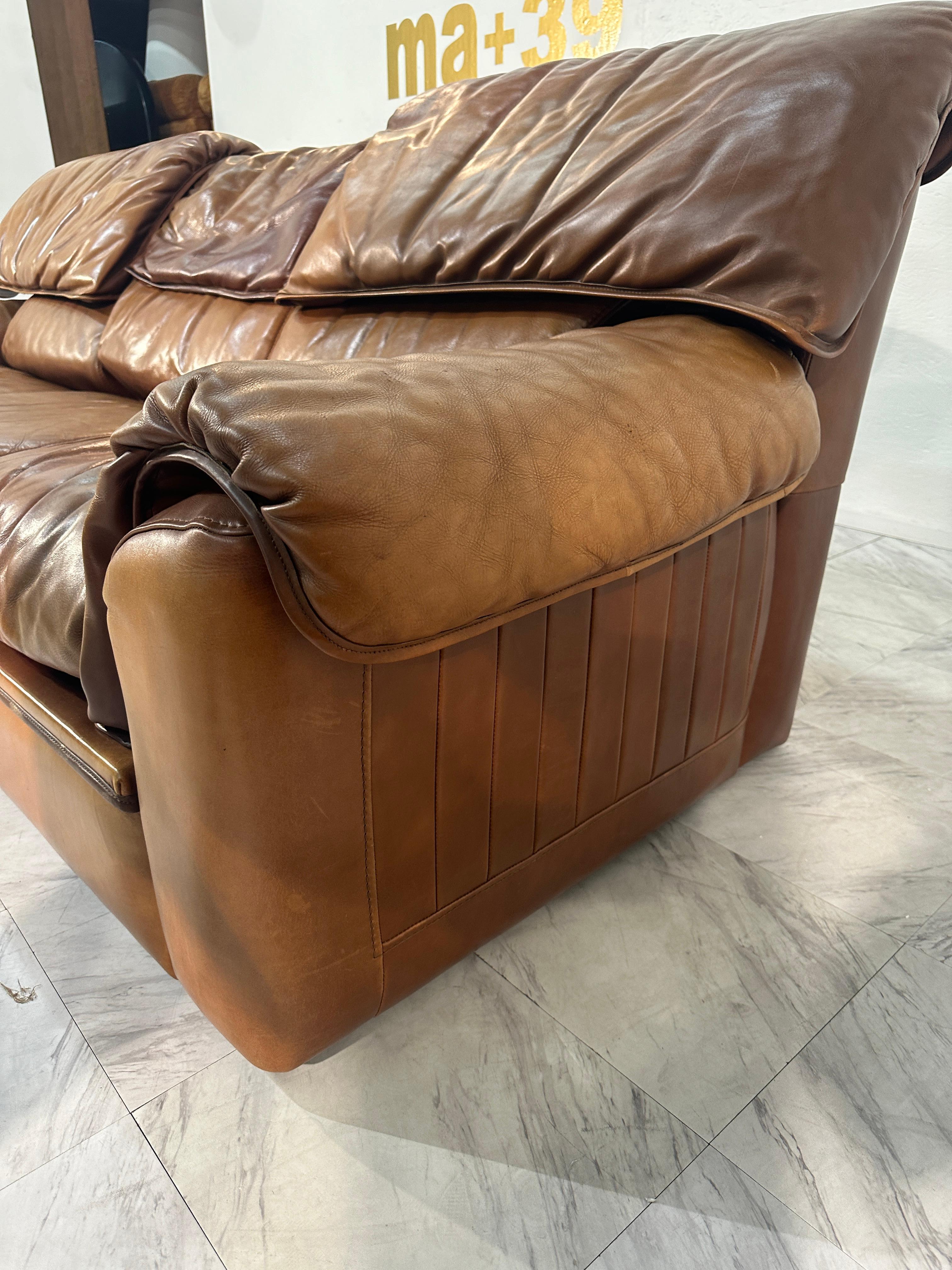 Fin du 20e siècle Roche Bobois Canapé Vintage trois places en cuir Light Brown 1980 en vente