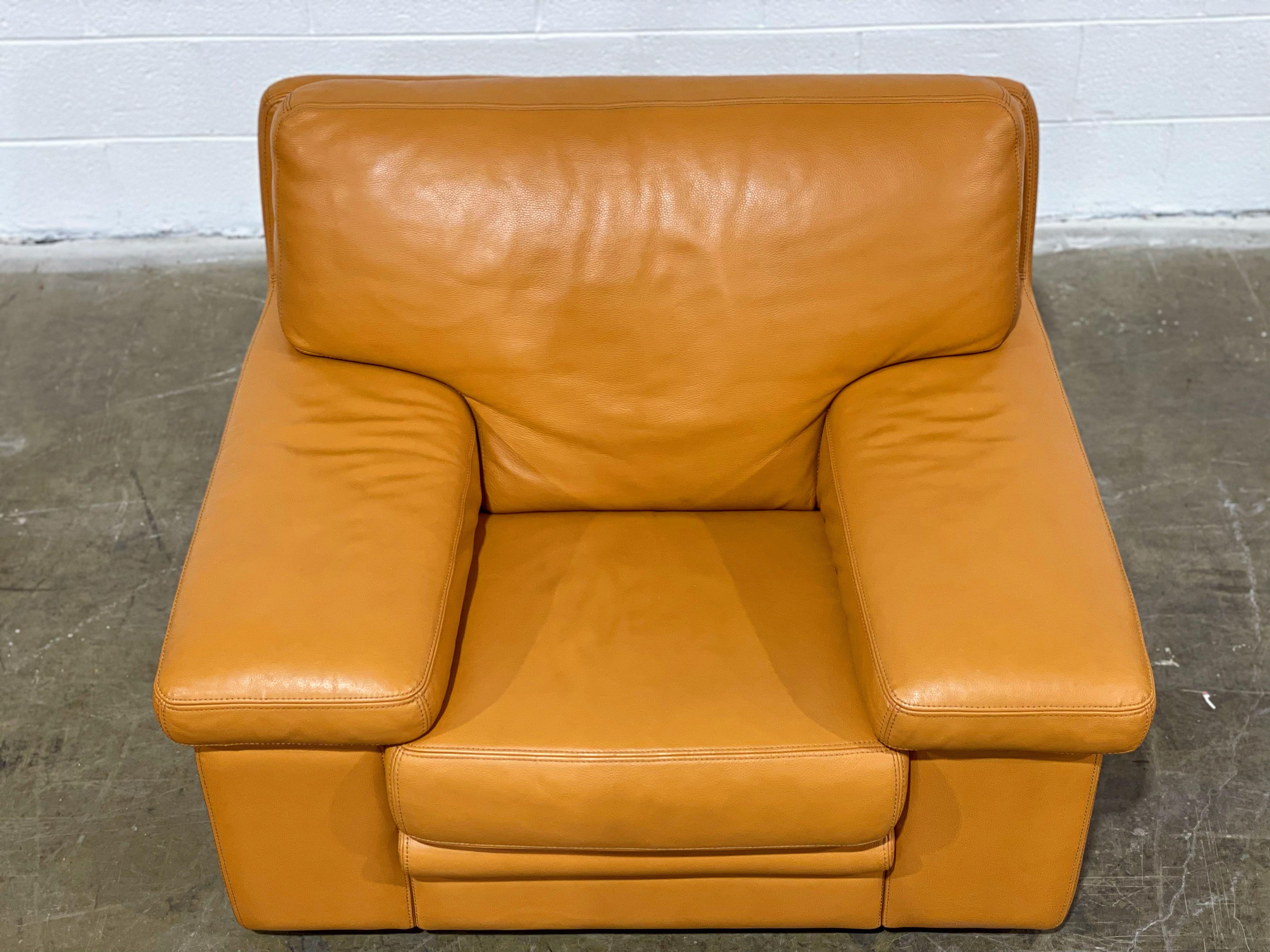 Roche Bobois Vintage Post Modern Leather Club Chair, Butterscotch Tone Leather 3