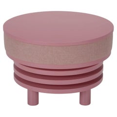Mesa baja Roche rosa de Daria Zinovatnaya