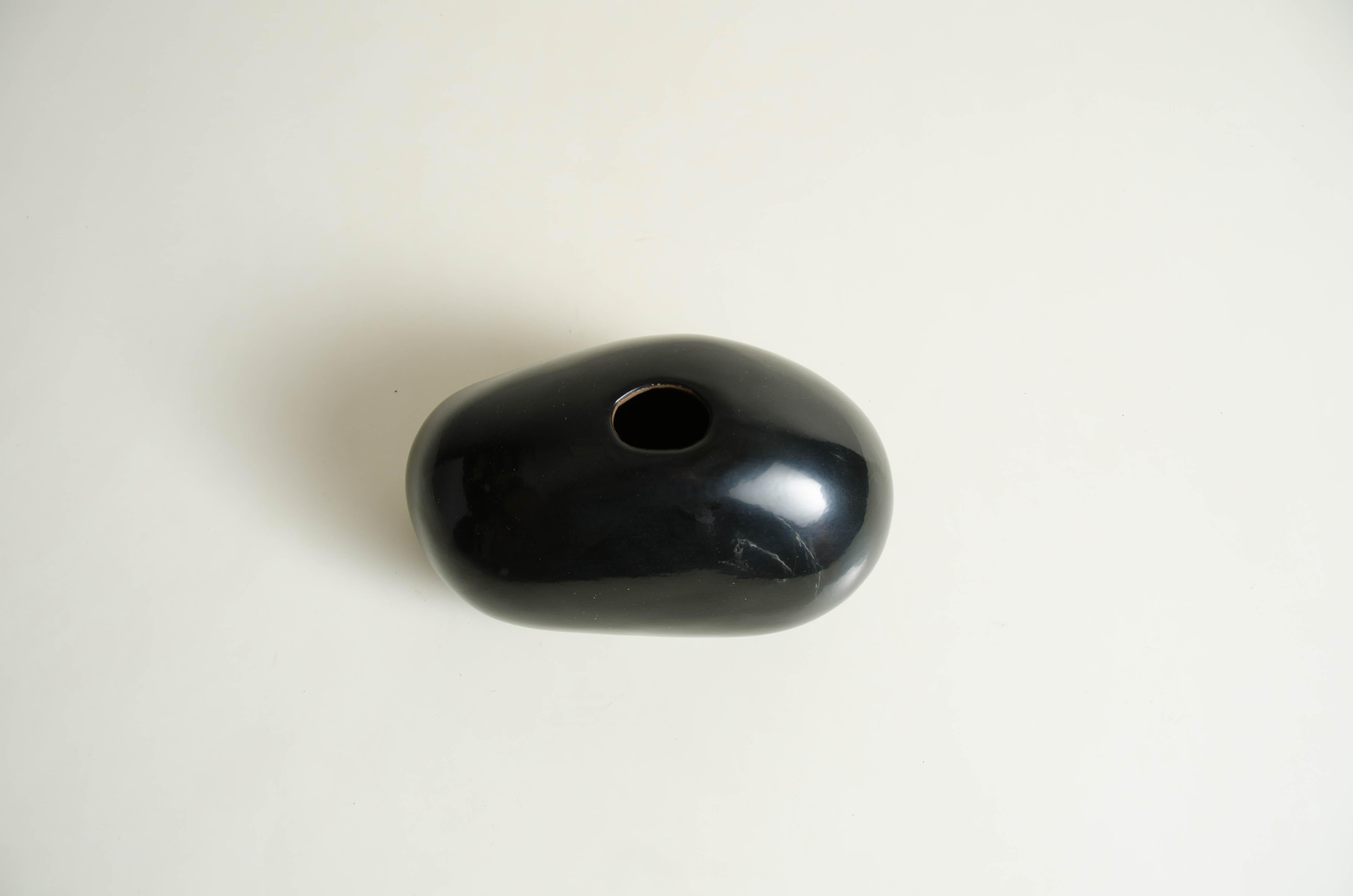 Rock Bud Vase, Short, Black Lacquer by Robert Kuo, Handmade, Limited Edition In New Condition For Sale In Los Angeles, CA