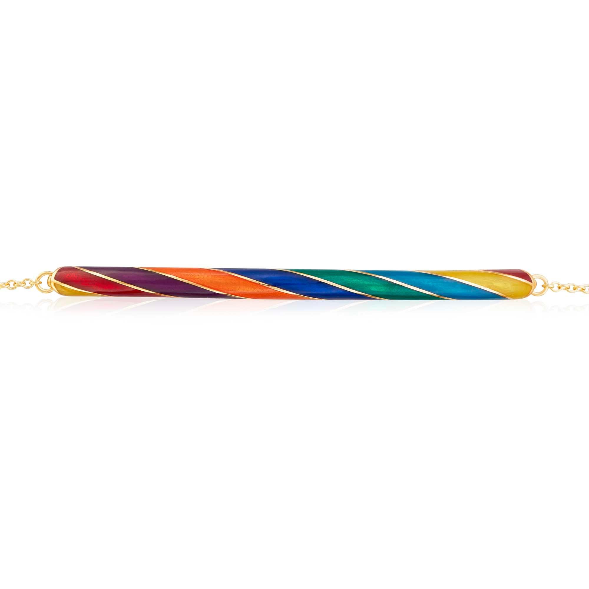 Deleita tus sentidos con los fascinantes remolinos de caramelo de roca que cobran vida en una pulsera que casi se puede comer. Prepárate para adornar tu muñeca con una pieza arco iris realmente espectacular, meticulosamente elaborada a mano en oro