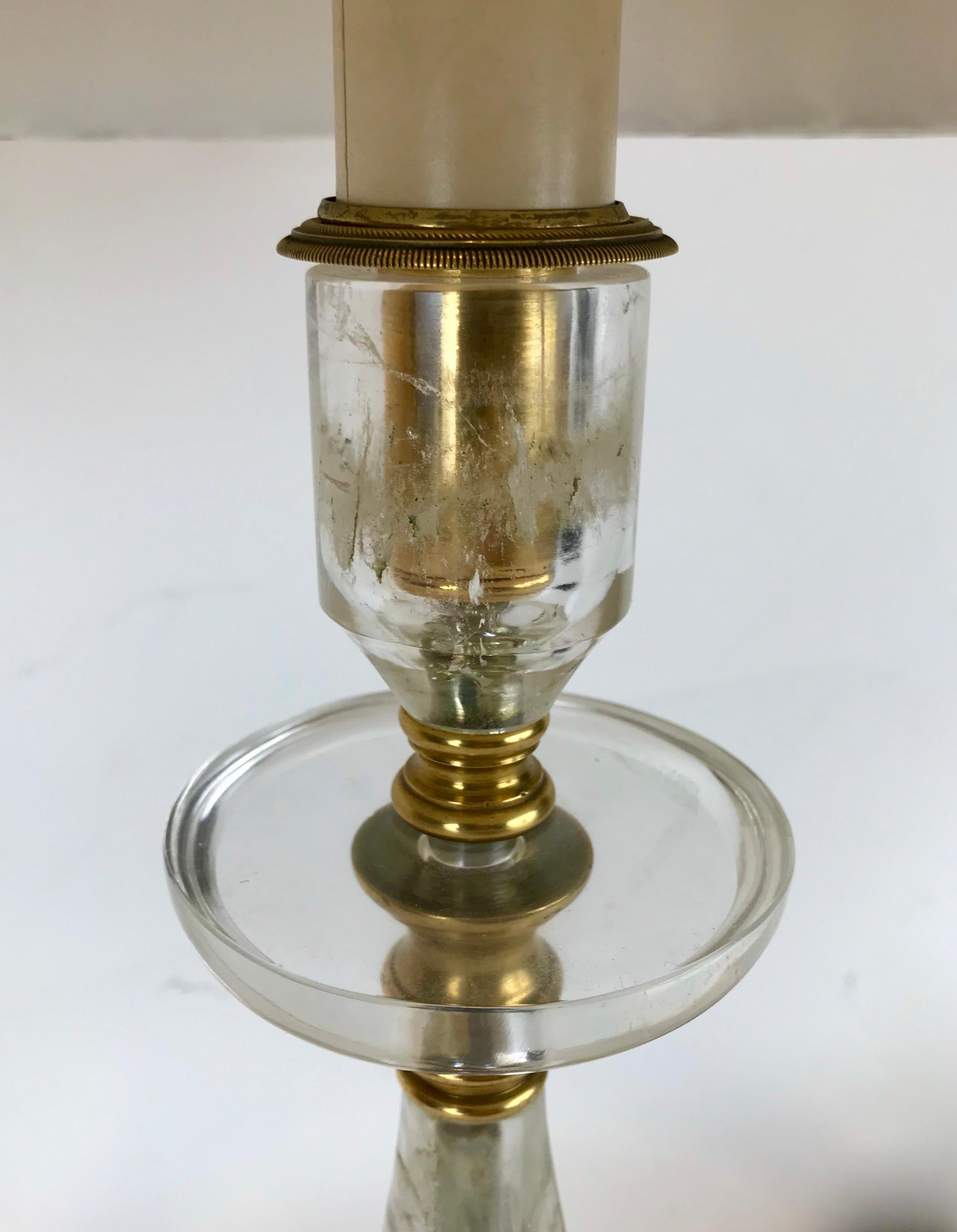 Lampe in Pricket-Form aus Bergkristall und vergoldeter Bronze, F. Caldwell zugeschrieben im Angebot 2