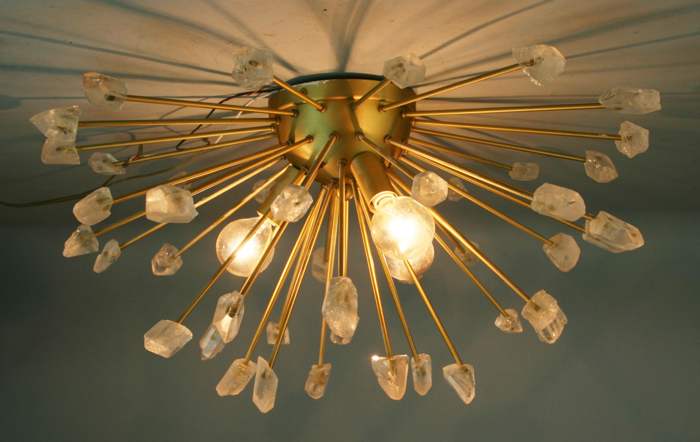 Monture affleurante en cristal de roche et métal doré en vente 3