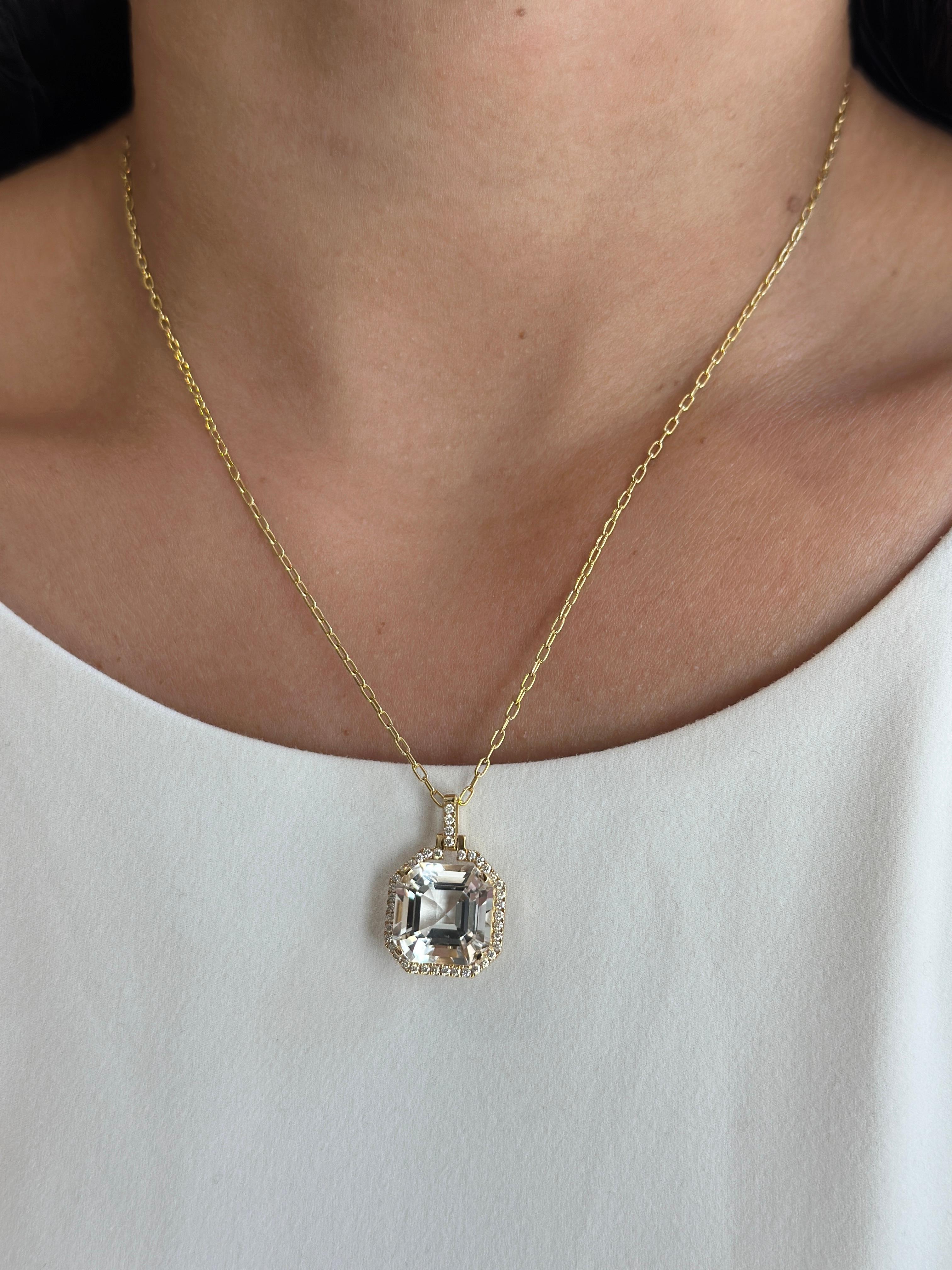 Rock Crystal Asscher Cut Pendant With Diamonds In 18K Yellow Gold For Sale 2