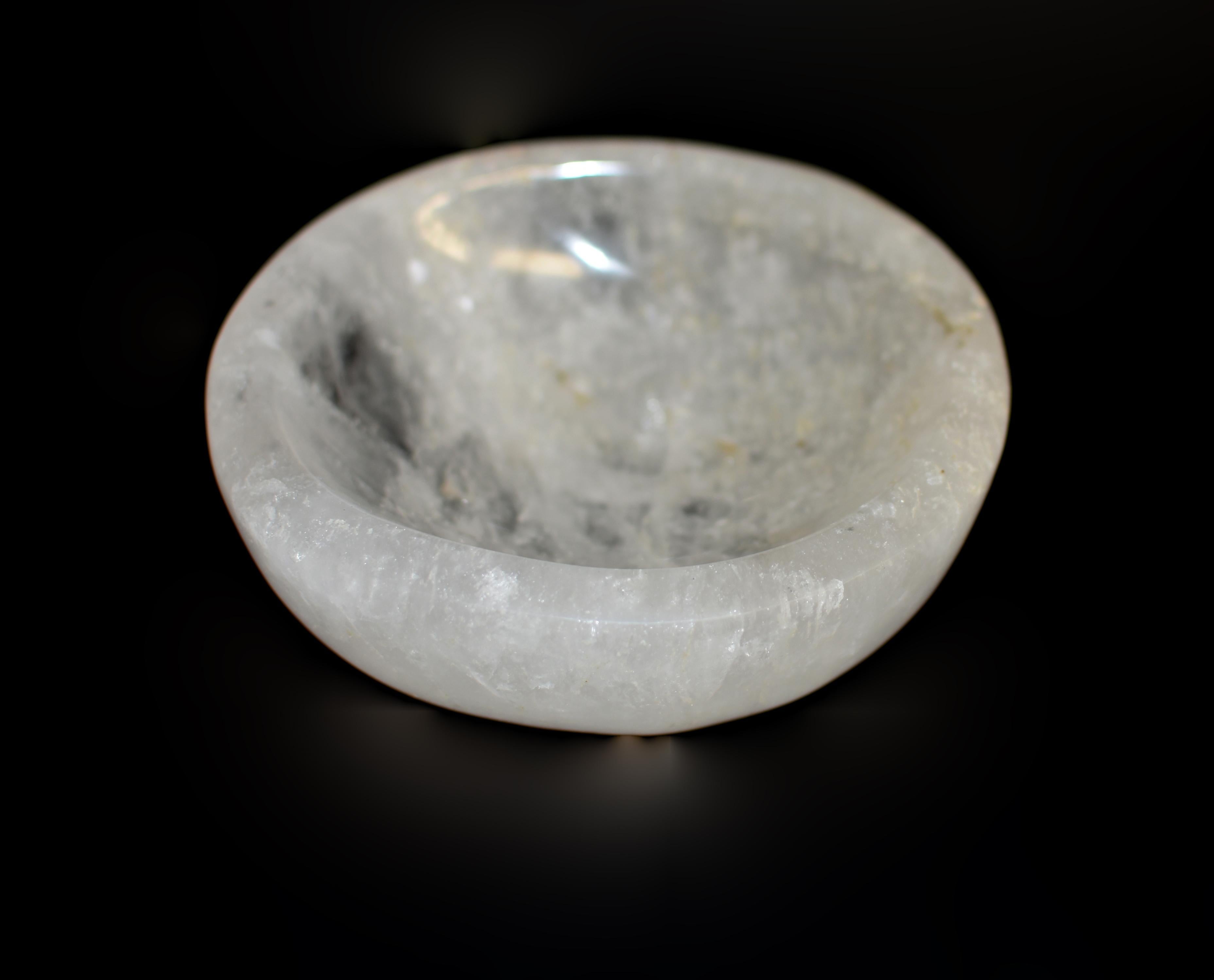 Cuenco de cristal de roca Plato redondo 5,45 Tallado a mano en venta