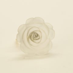 Rock Crystal Carved Flower 18 Karat Yellow Gold Cocktail Deco Ring Intini Jewels