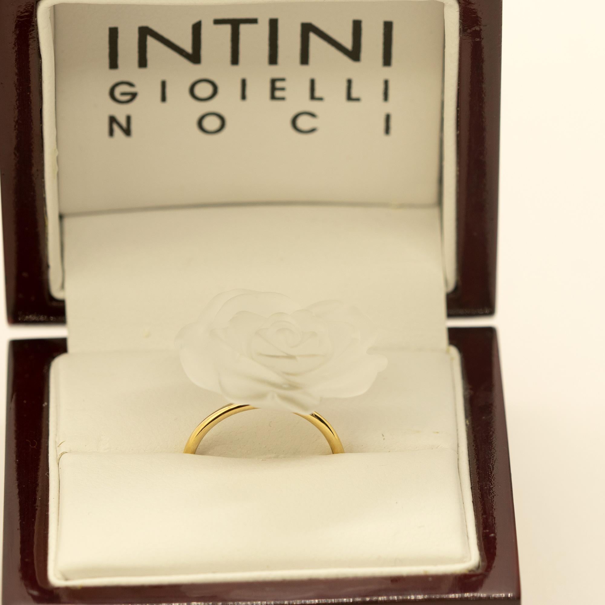 Bague cocktail déco en or jaune 18 carats avec fleur sculptée en cristal de roche Intini Jewels Neuf - En vente à Milano, IT