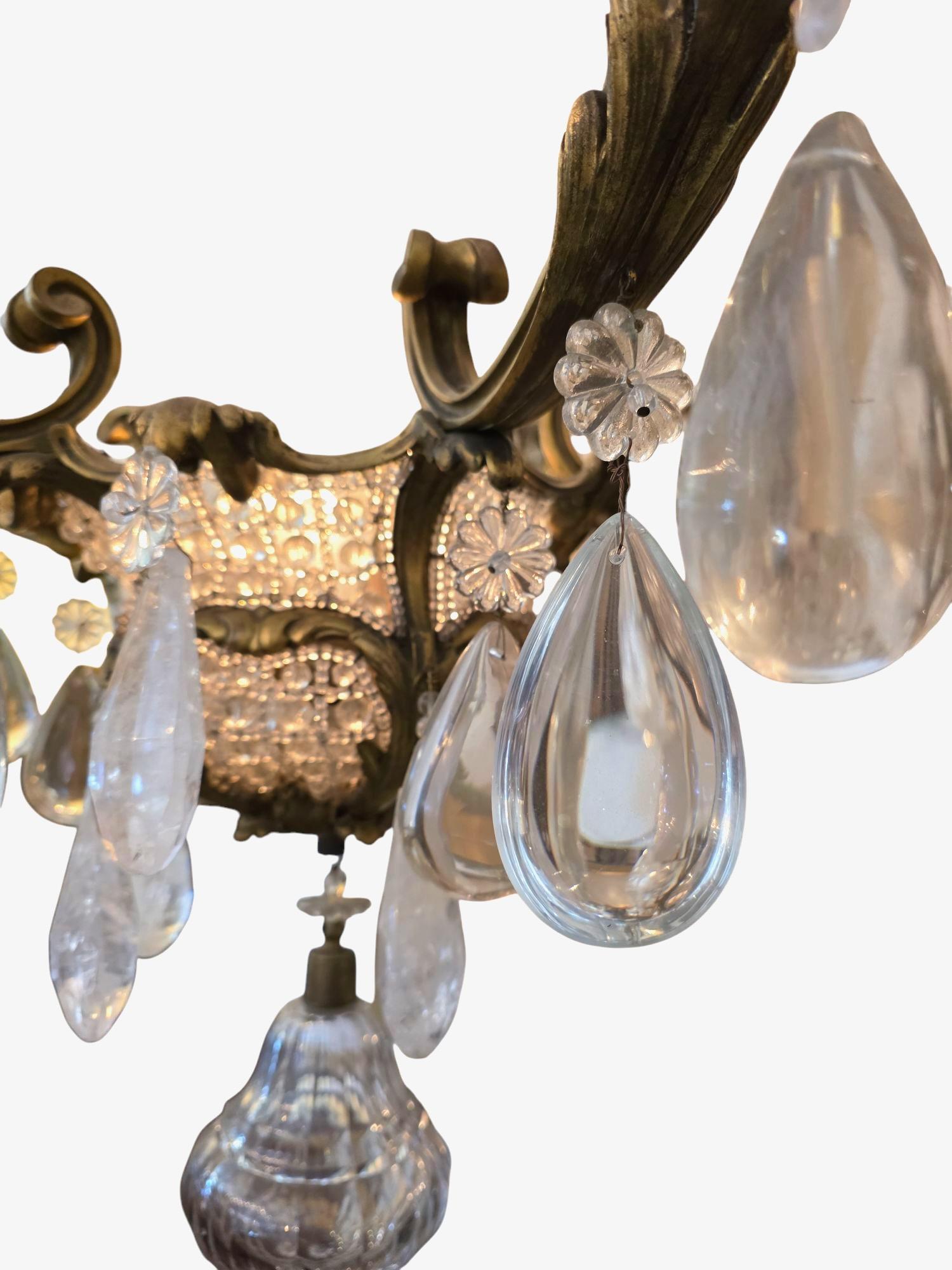 Intagliato a mano Lampadario in cristallo di rocca in vendita