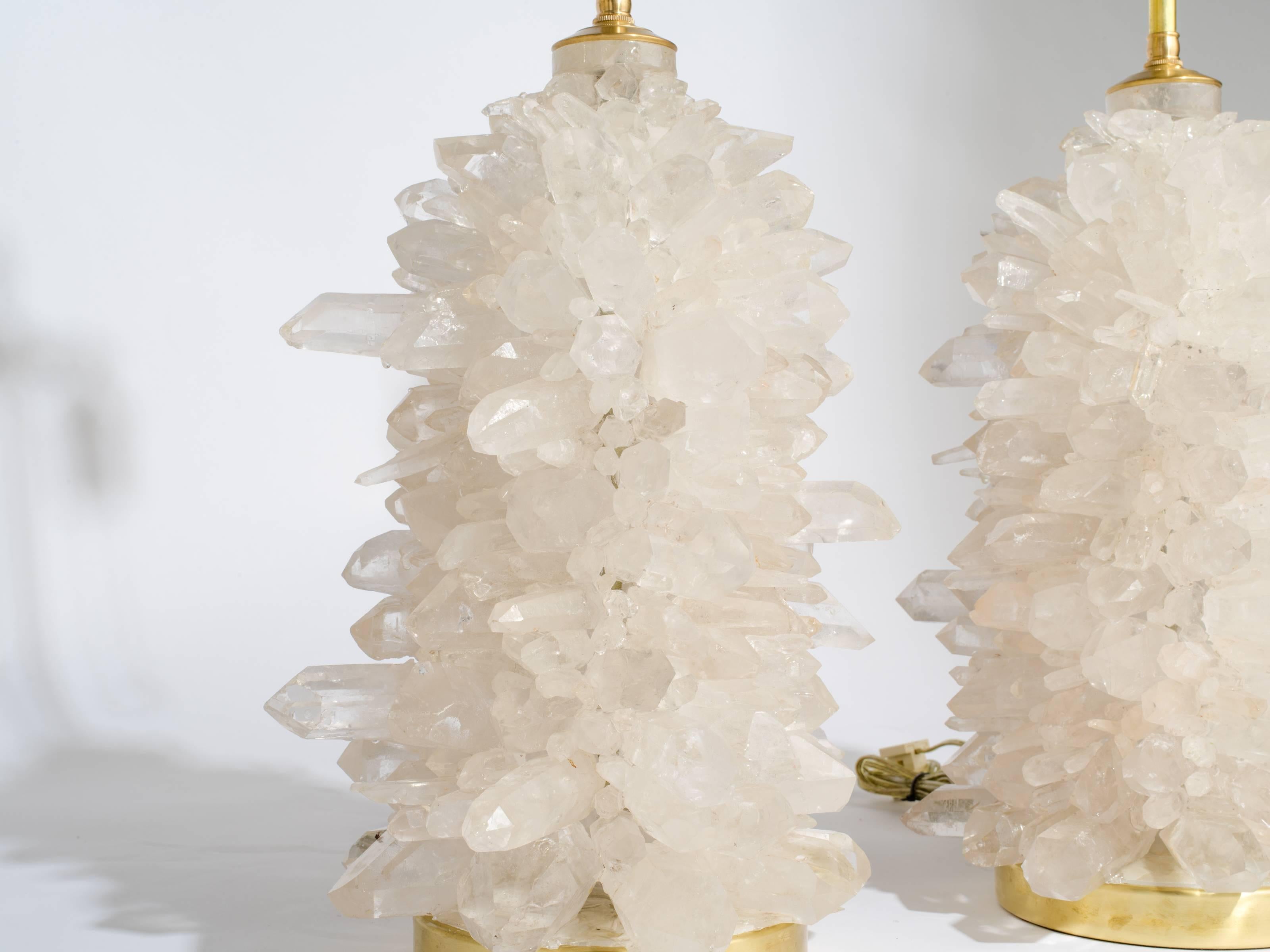 Fait main Paire de lampes à grappes Aggregate en cristal de roche par Spark Interior en vente
