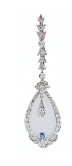 Ohrringe aus 14 Karat Weißgold mit Bergkristall, Diamanten, Saphiren und Saphiren.