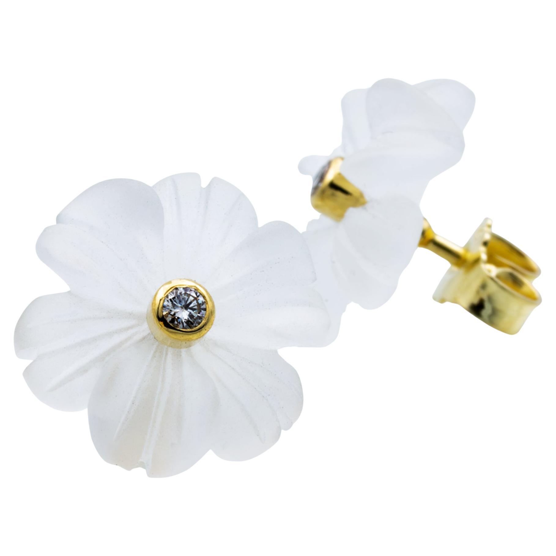 Boucles d
oreilles or jaune cristal de roche fleur diamant sans défaut en vente