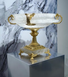 Vaso di cristallo di rocca in bronzo dorato