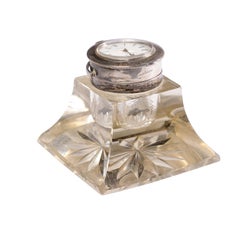 Tintero de cristal de roca con reloj plateado American Waltham Watch Company