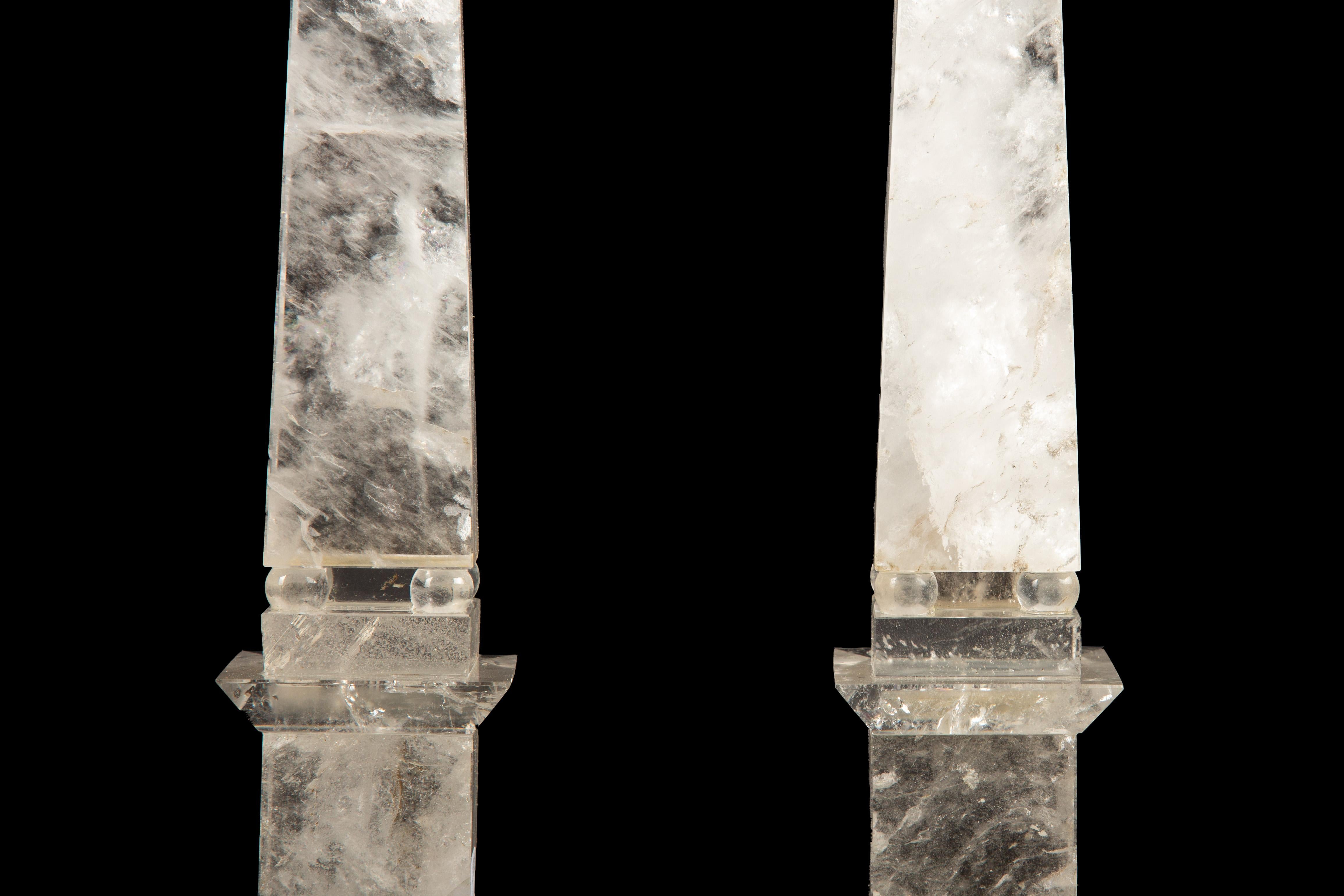 Sculpté Obélisque en cristal de roche, paire de 11.25 pouces en vente