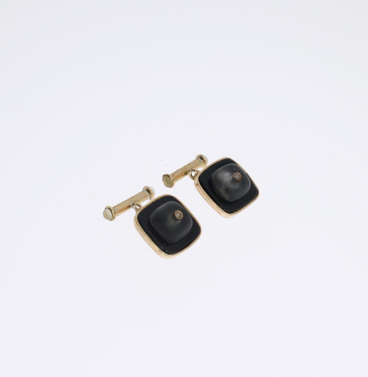 Rock Crystal Onyx Gold Cufflinks In Excellent Condition For Sale In Berlin, DE