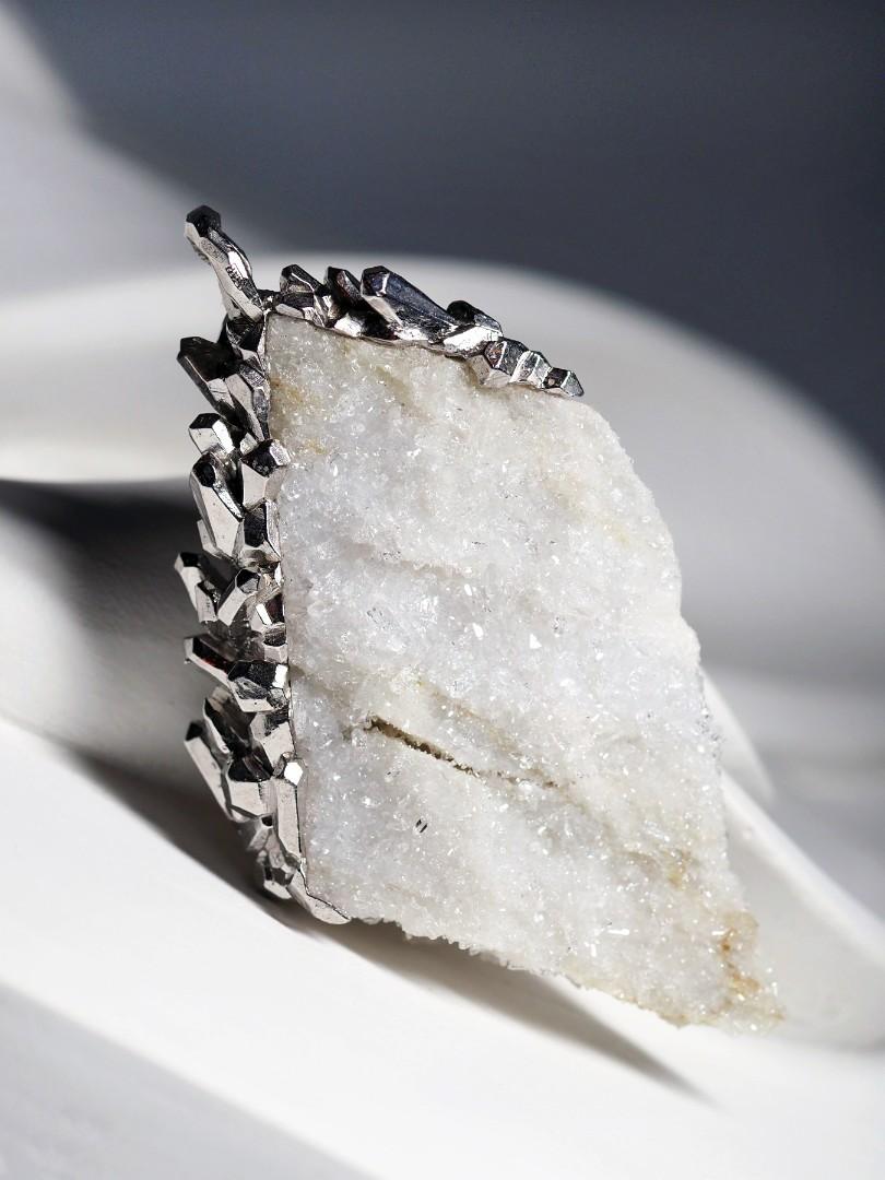 Pendentif en cristal de roche Cristal de roche brut Spécimen naturel Collier de pierres précieuses  en vente 5
