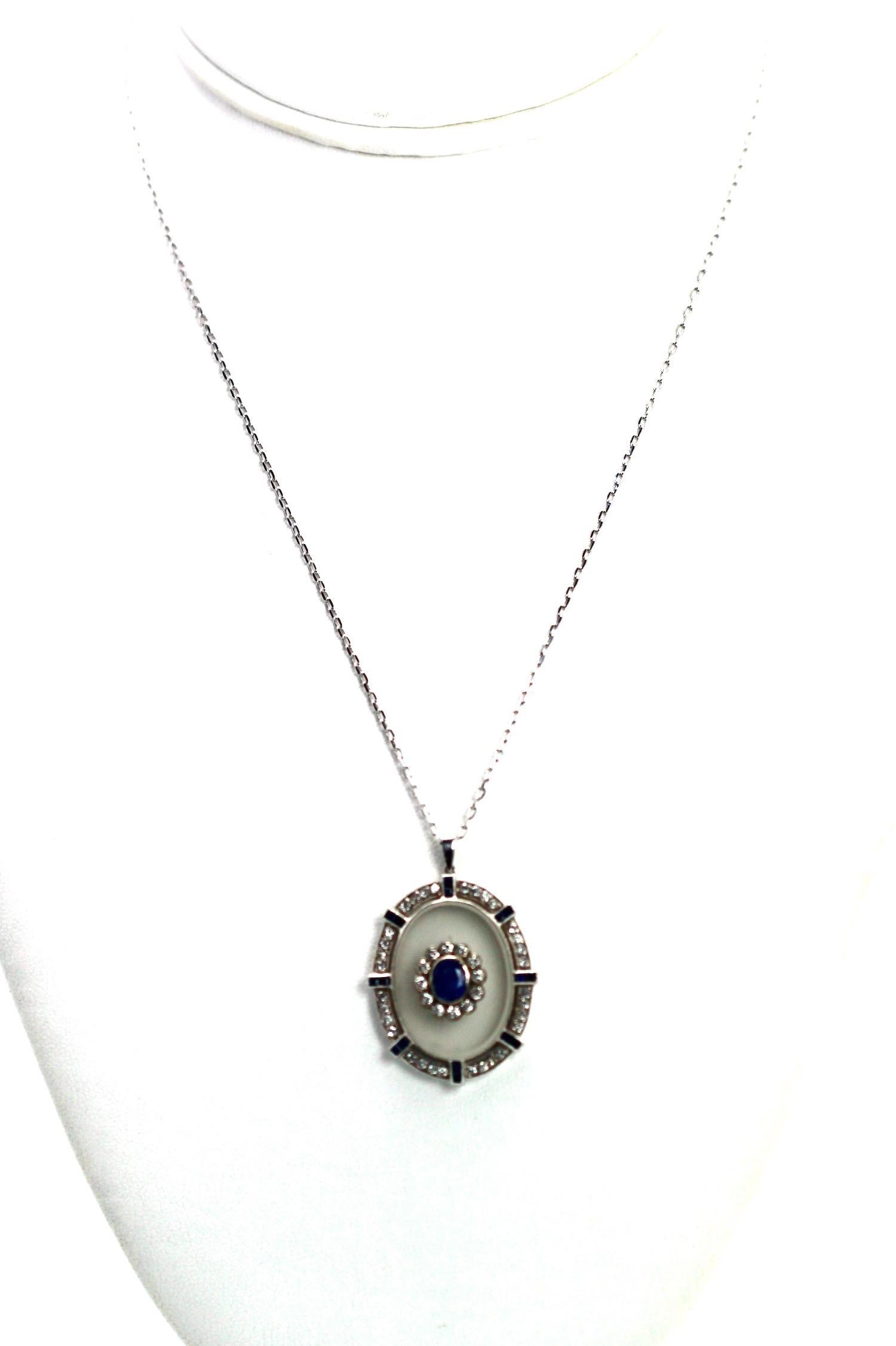 Pendentif en cristal de roche, saphir et diamants 18 carats en vente 2