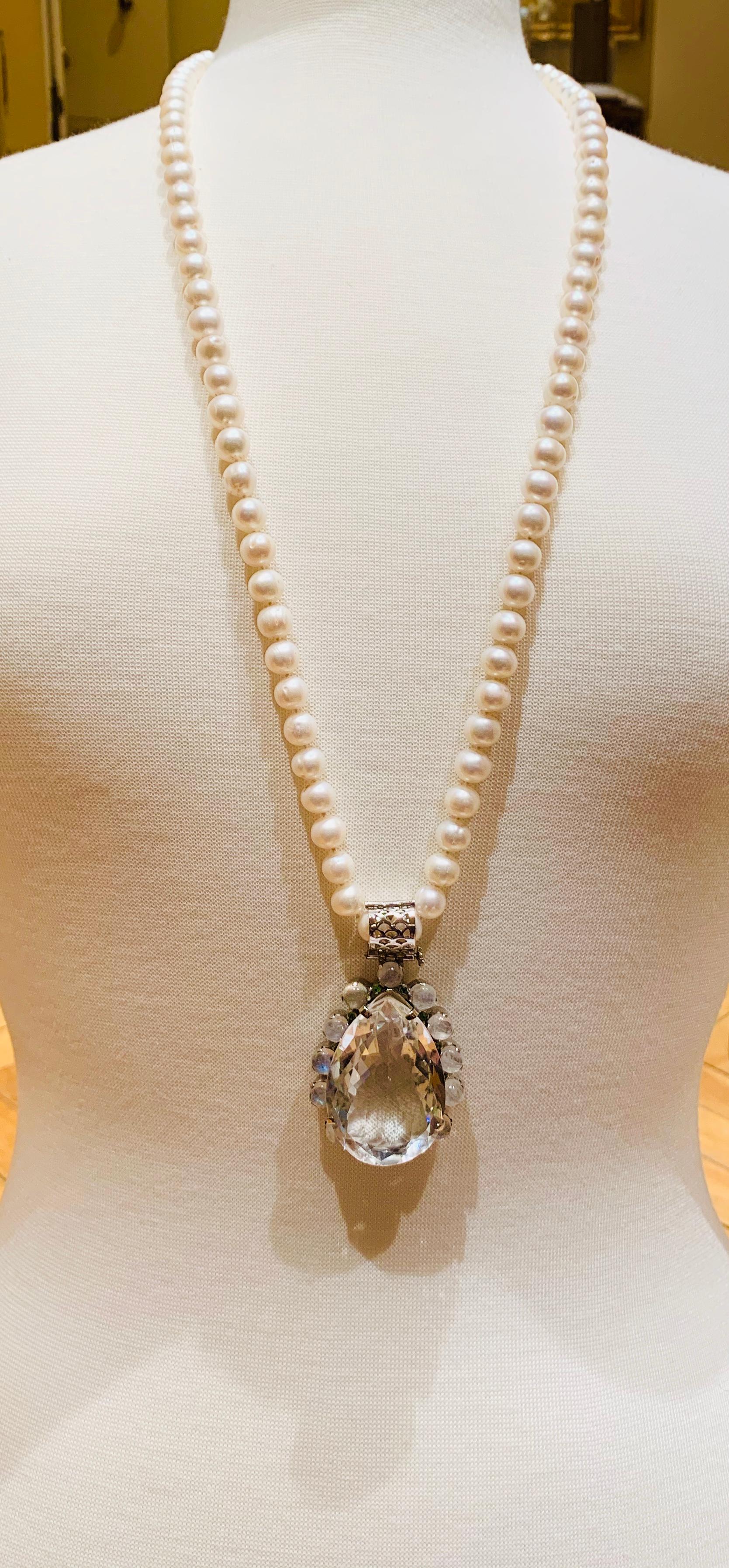 114 Carats Rock Crystal Pendant Necklace with Tsavorites and Moonstone In New Condition For Sale In New York, NY