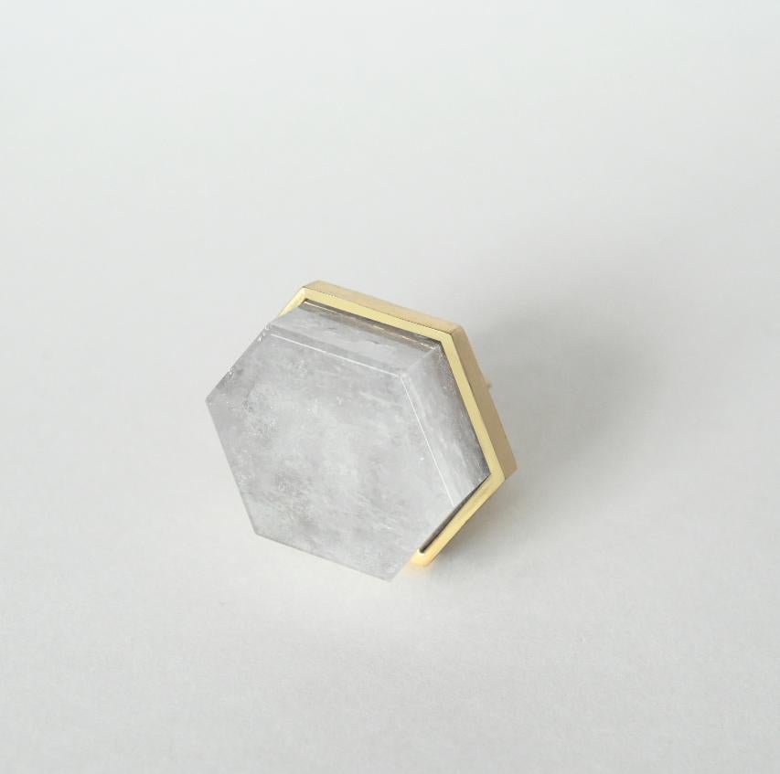 Hexagon form rock crystal quartz knob with polished brass base. Created by Phoenix Gallery, NYC.
Custom size and finish upon request.