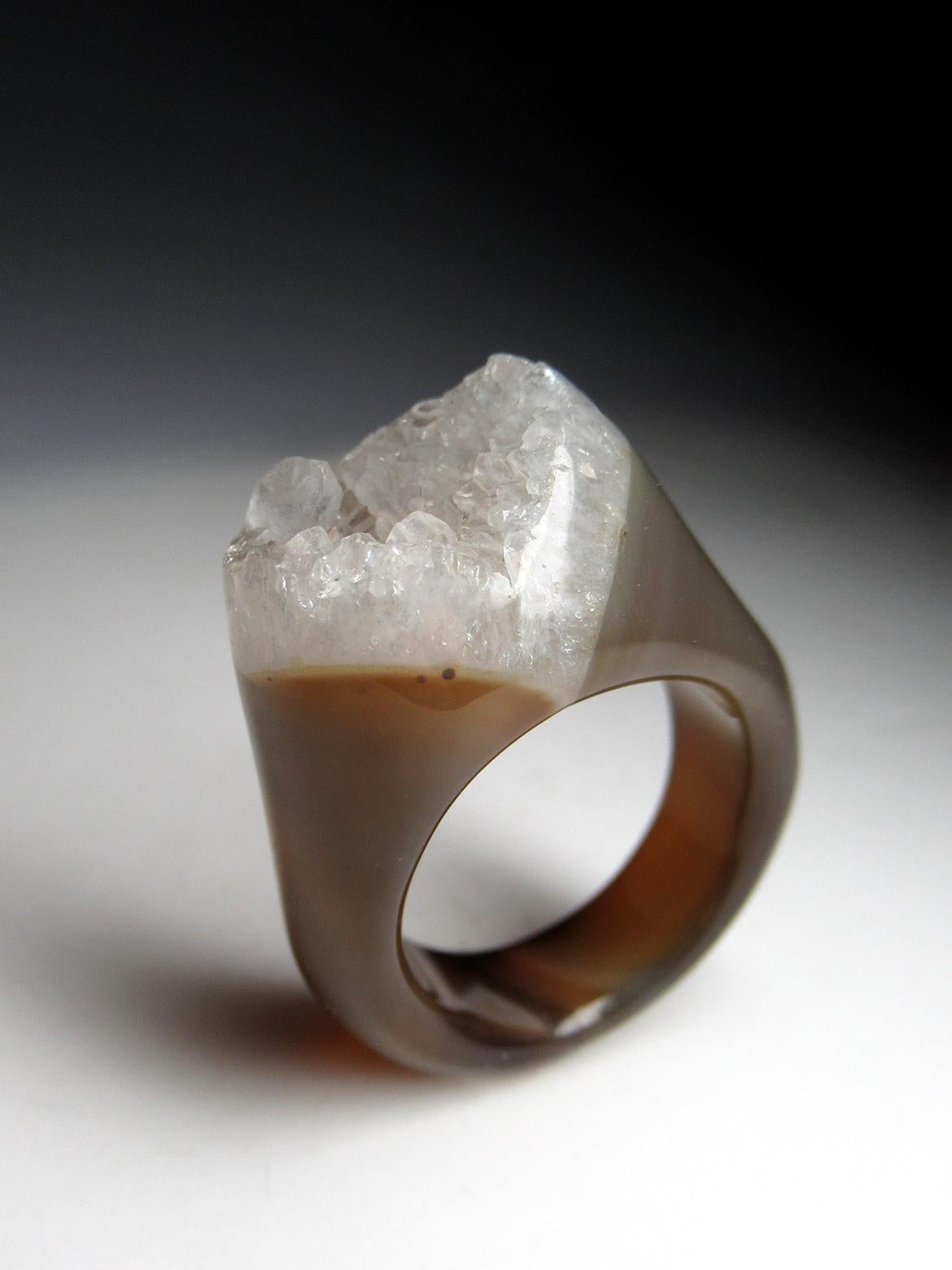 Bague en cristal de roche solide Bicolor Uncut Clear Quartz Crystals Heal's Healing Unisex en vente 7