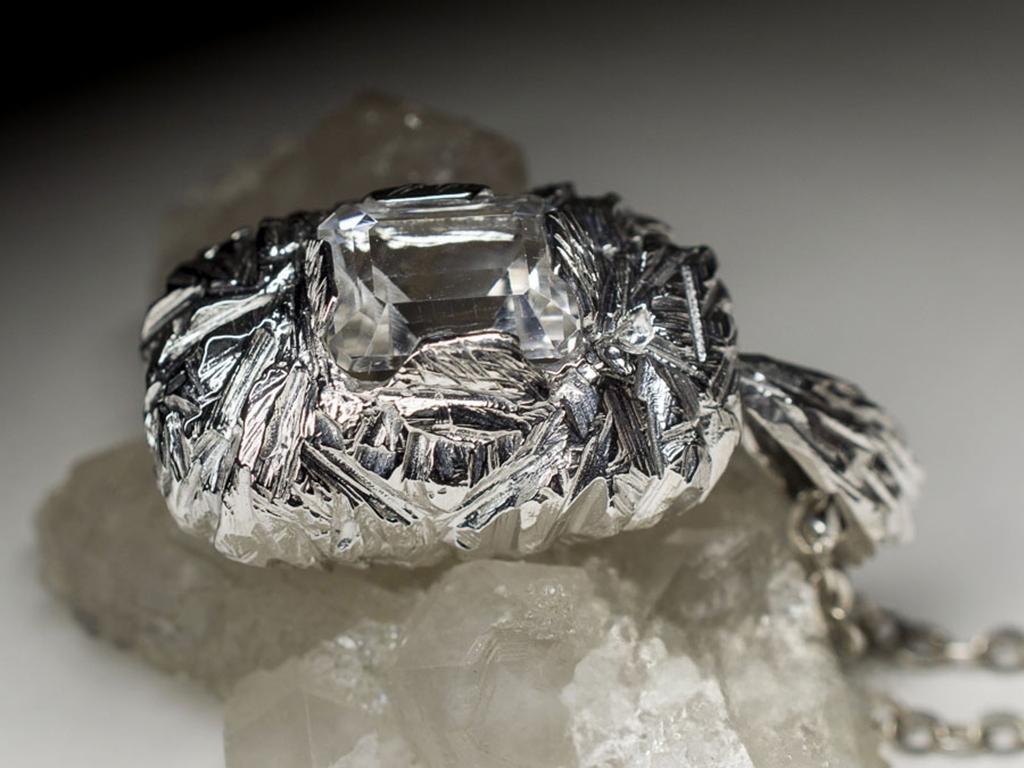 Rock Crystal Silver Pendant Baguette Cut Brazilian Pure Clear Quartz Gemstone For Sale 3
