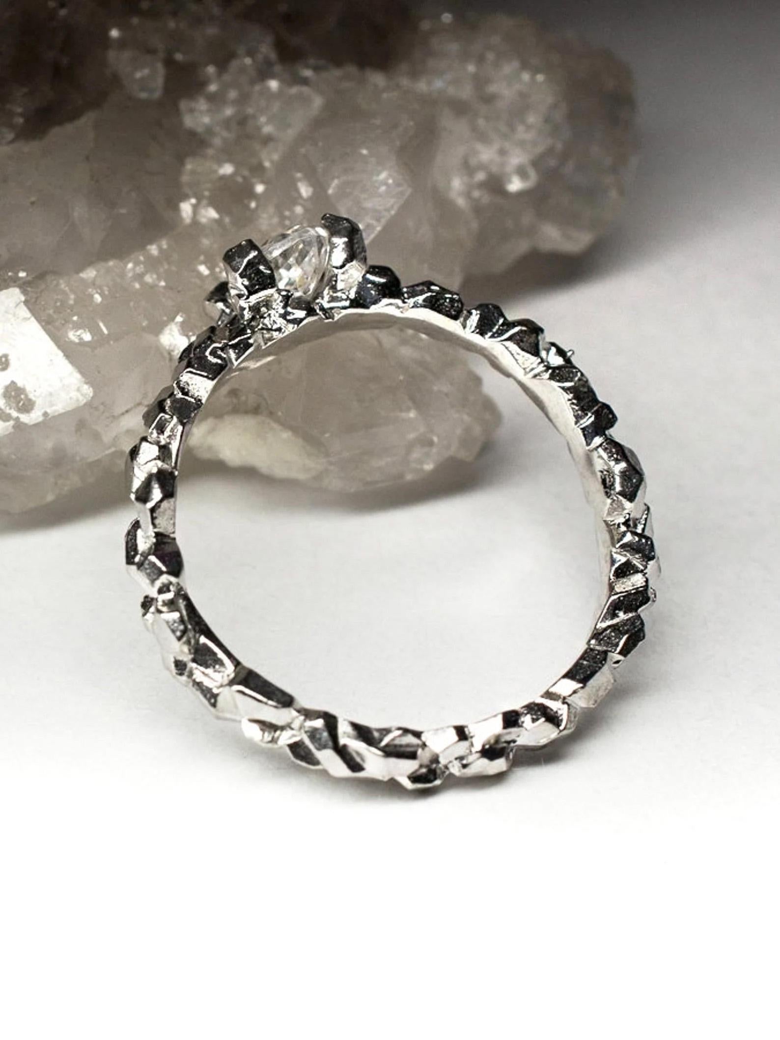 Rock Crystal Silver Ring Natural Quartz Transparent Oval Gemstone  For Sale 4