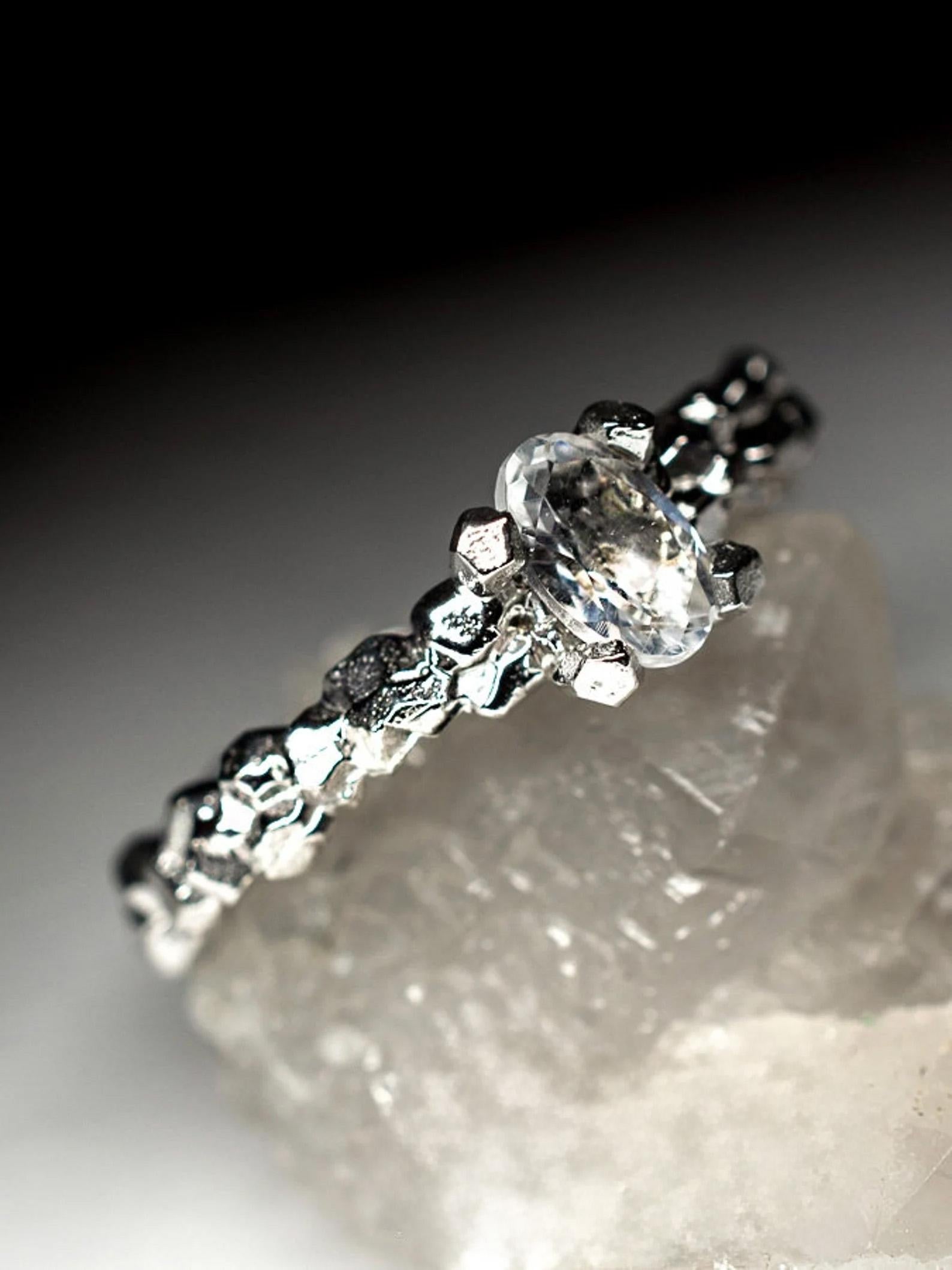 Rock Crystal Silver Ring Natural Quartz Transparent Oval Gemstone  For Sale 3