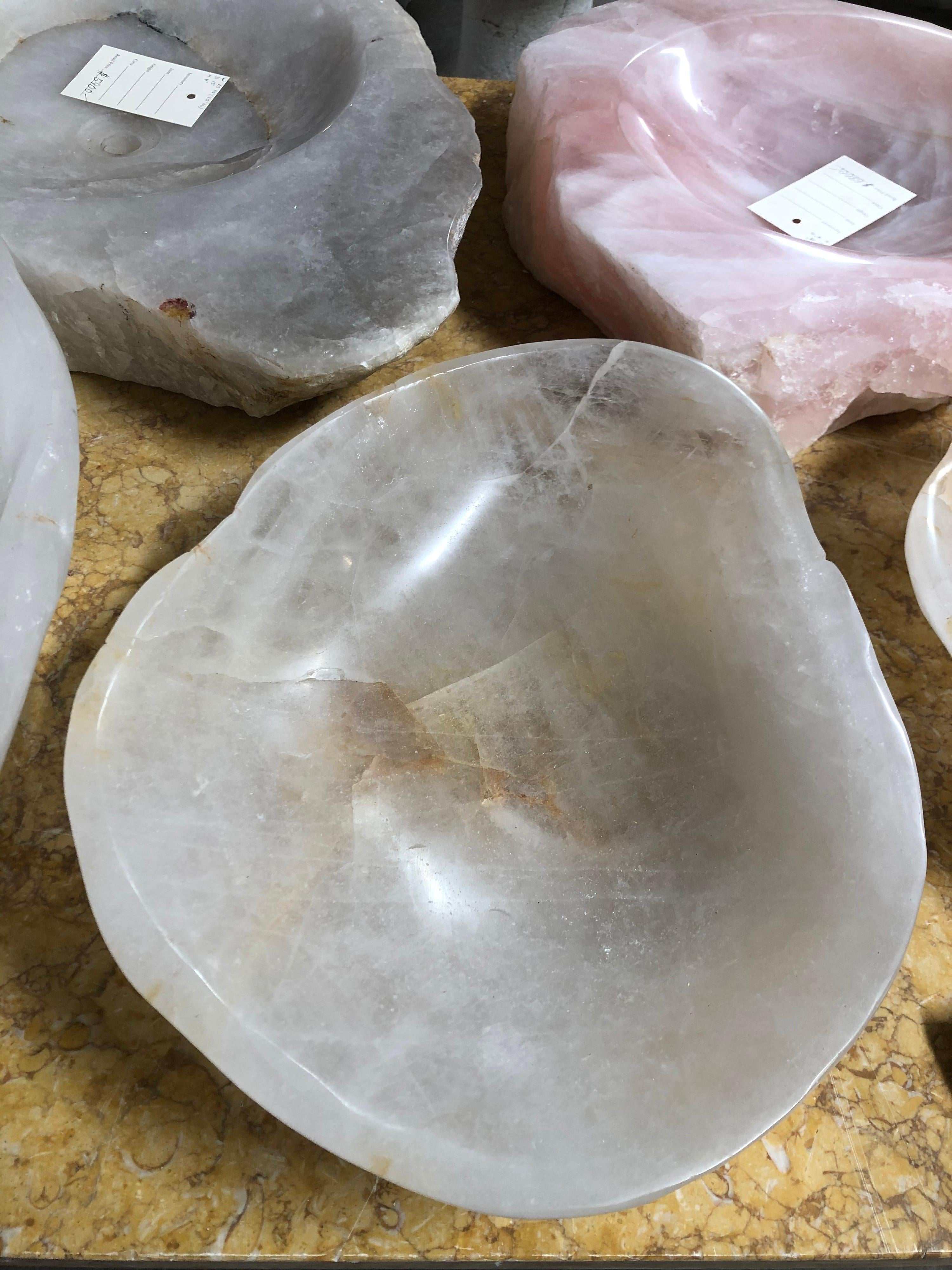 Éviers contemporains en cristal de roche d'Amérique du Sud Bon état - En vente à Dallas, TX