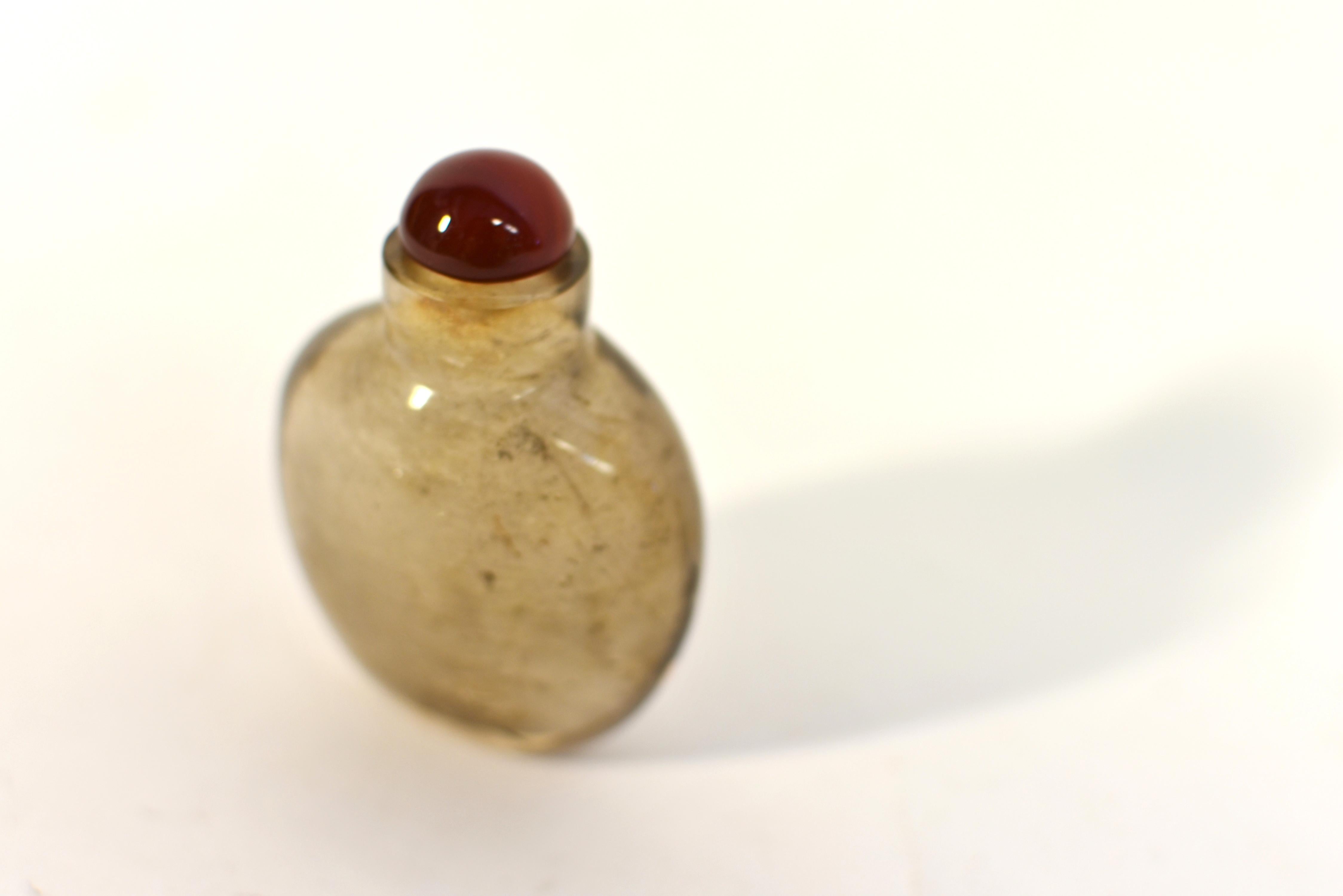 Rock Crystal Snuff Bottle w Agate Lid In Good Condition In Somis, CA