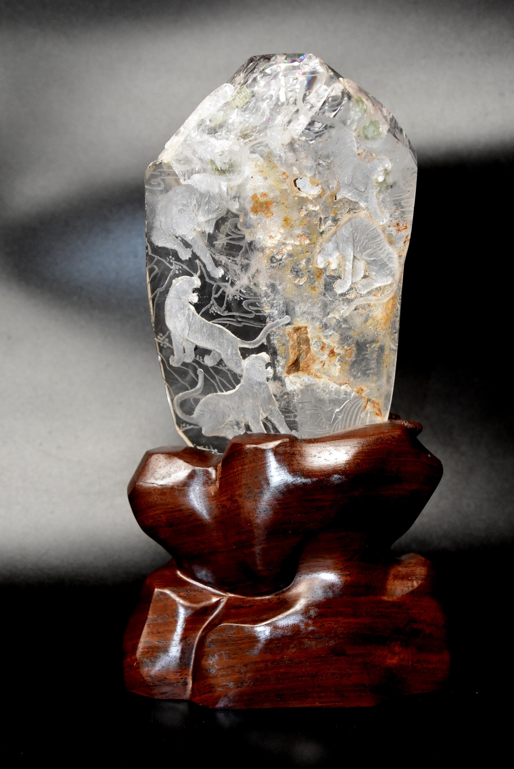 Bergkristall-Tigerreich-Skulptur, handgeschnitzt im Angebot 4