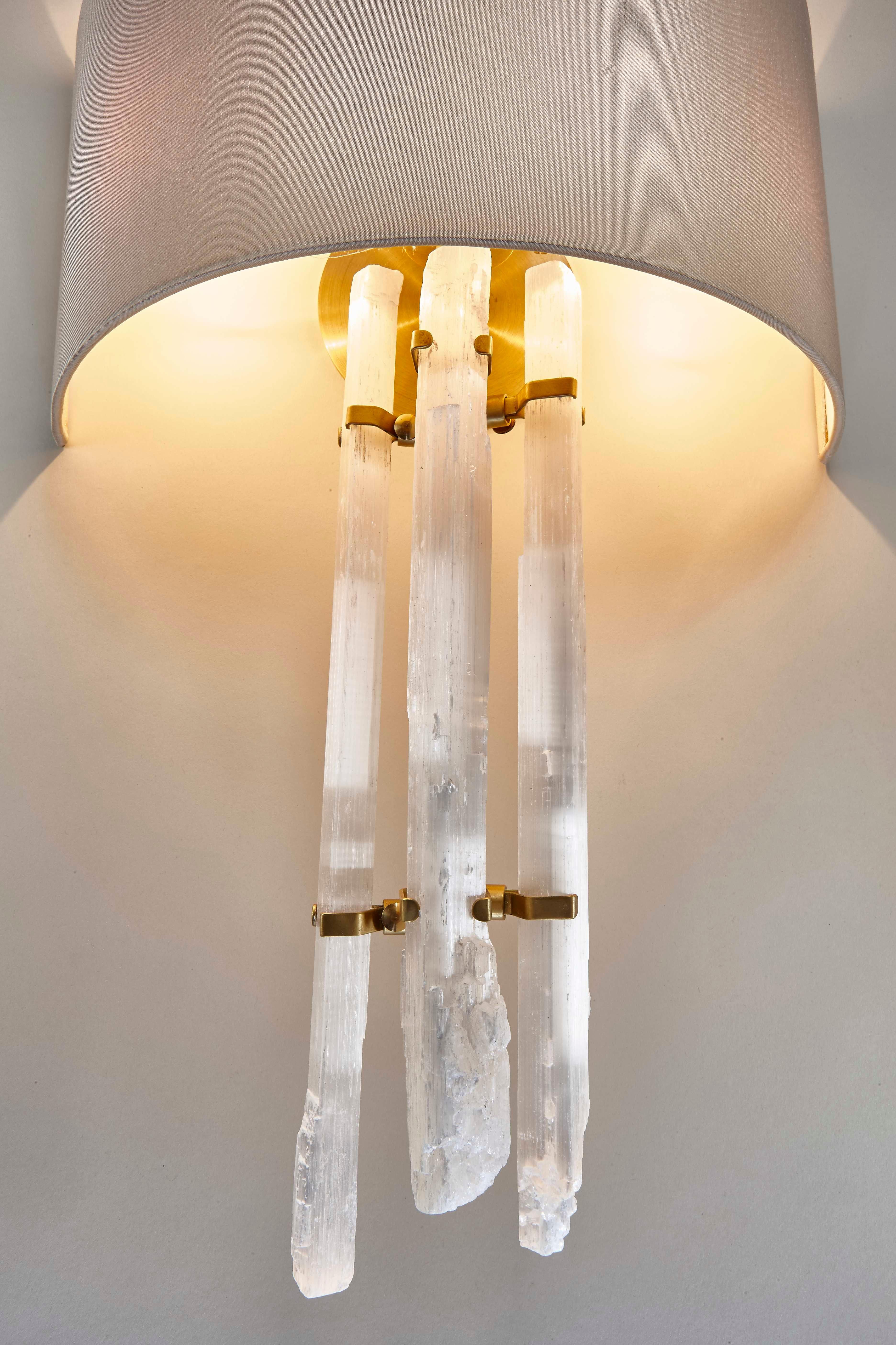 Rock Crystal Wall Light In New Condition For Sale In London, GB