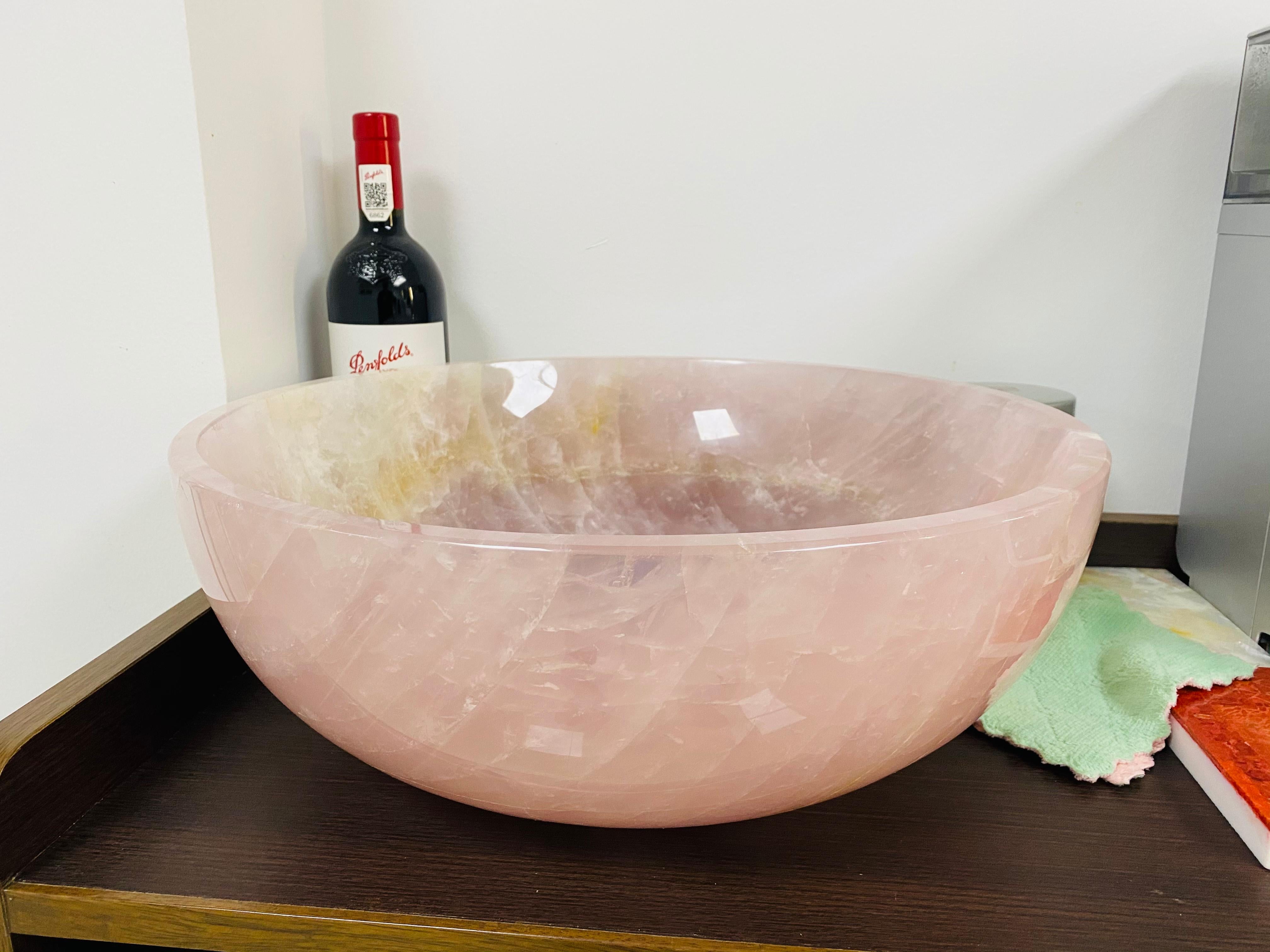 Rock Crystal Wash Basin by Artiss In New Condition In Geneve, CH