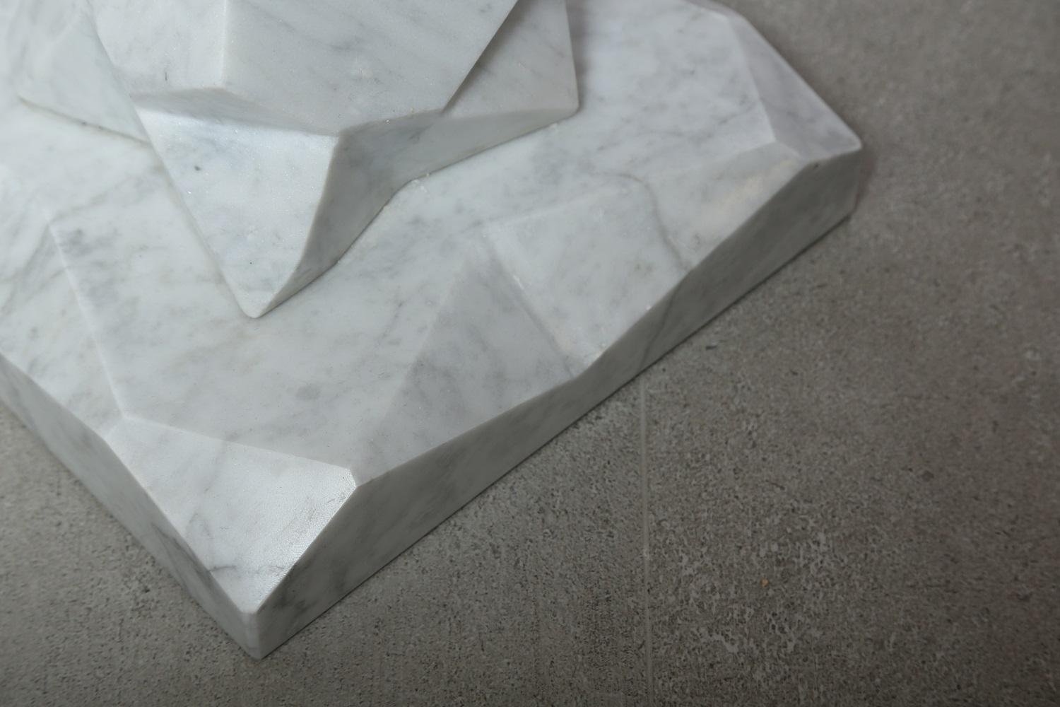 Rock Floor Lamp in White Carrara Marble, Handmade in Italy For Sale 1