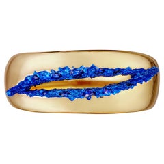 Rock Pool 18 Karat Yellow Gold Wide Electric Blue Sapphire Ring