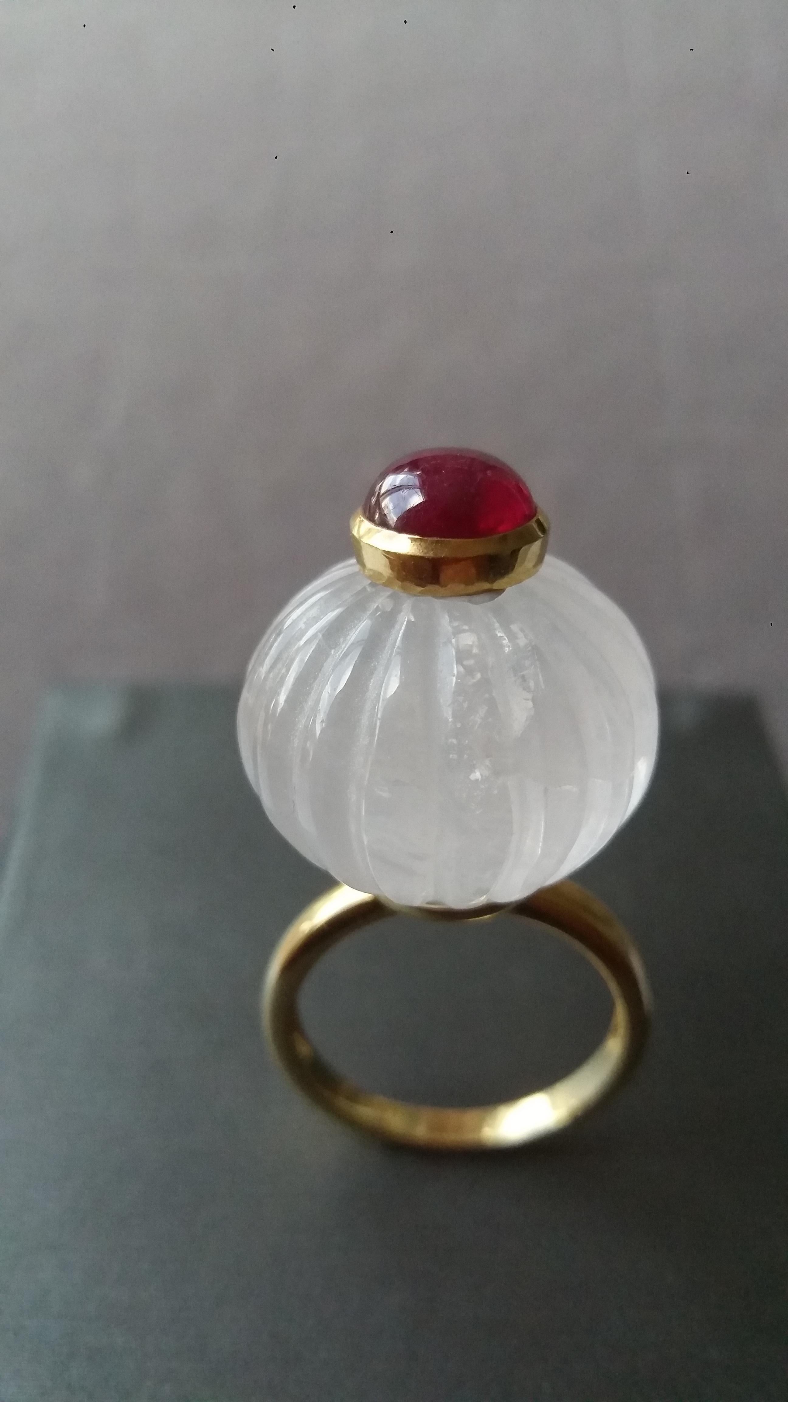 Rock Quartz Turban Fashion Ring Ruby Cabochon 14 Karat Yellow Gold For Sale 6