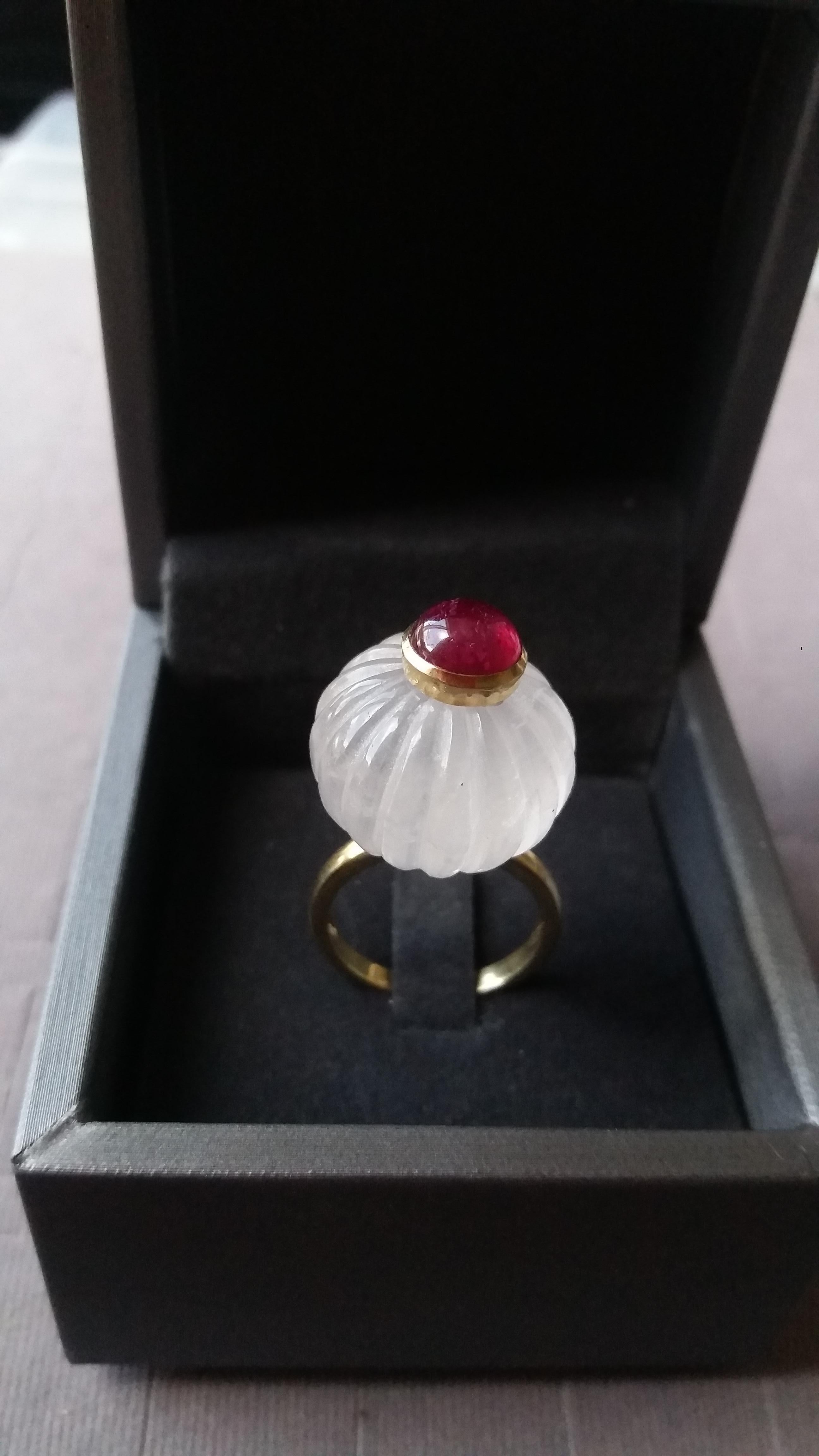 Rock Quartz Turban Fashion Ring Ruby Cabochon 14 Karat Yellow Gold In Good Condition For Sale In Bangkok, TH