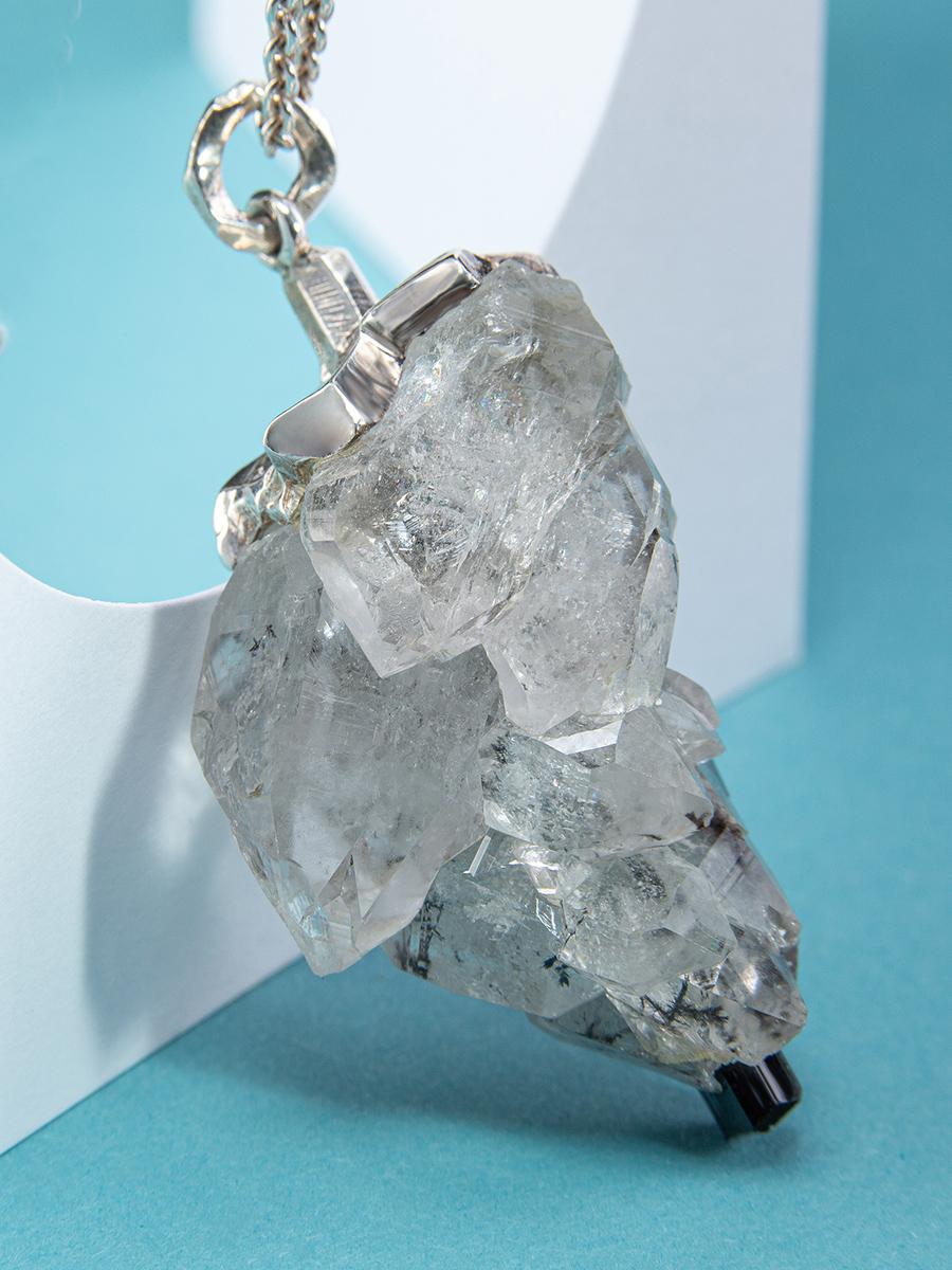 Non taillé Raw Rock Сrystal Garnet Black Tourmaline Silver Necklace Natural en vente