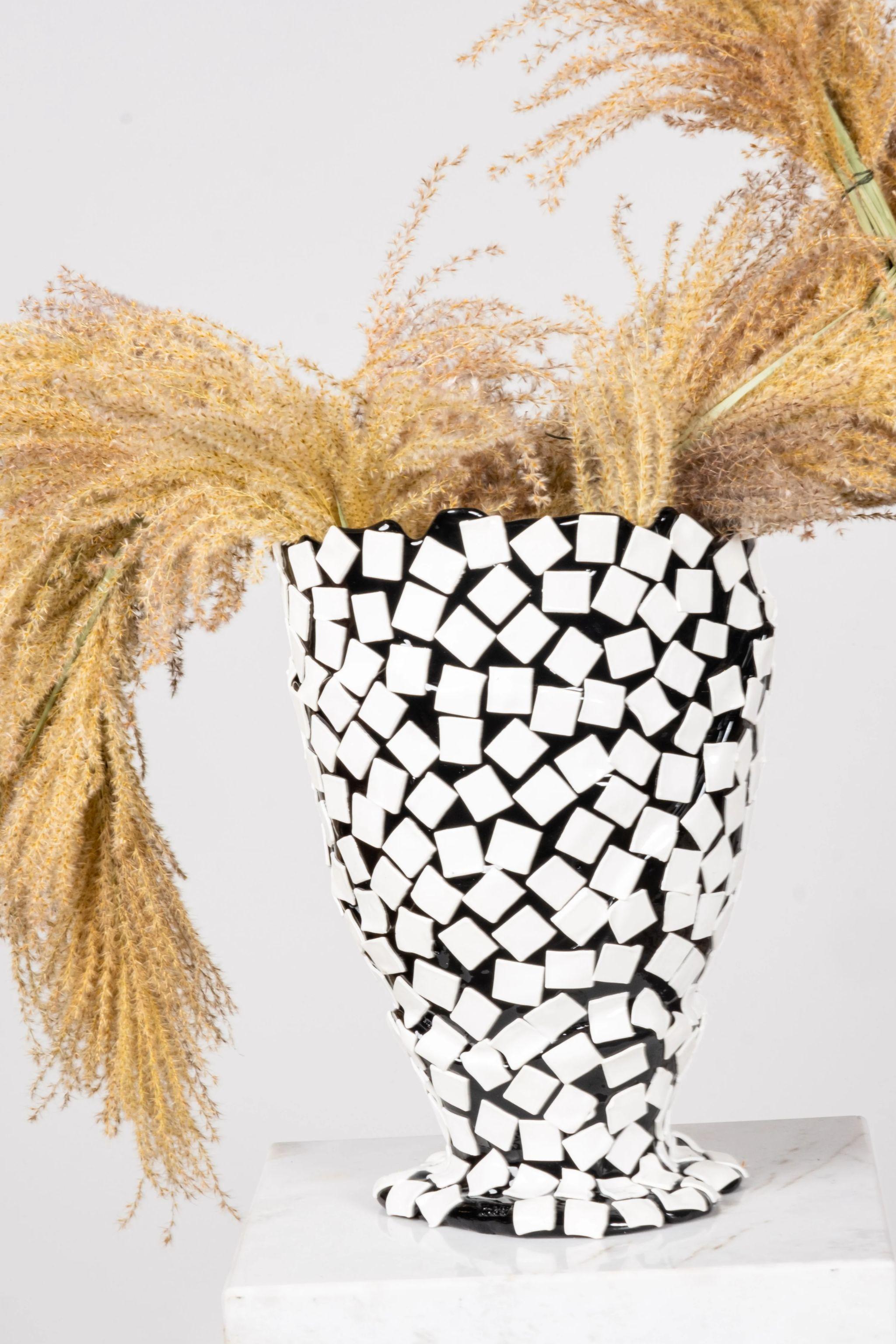 Rock Vase (Large), Black and Matte White by Gaetano Pesce For Sale 4
