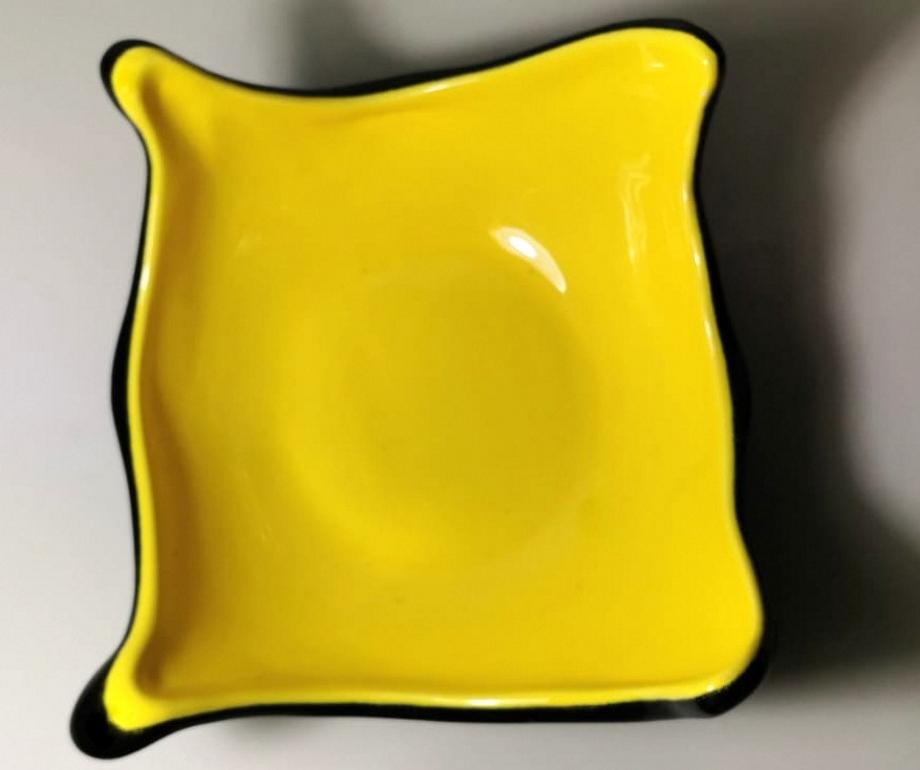Glazed Rockabilly Style Bowl Yellow and Black Ceramic, 1952