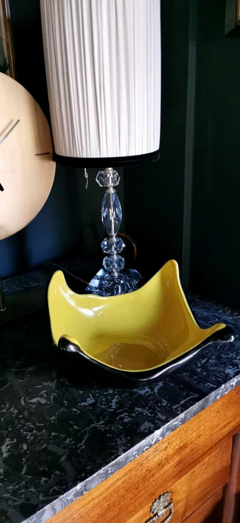 Mid-20th Century Rockabilly Style Bowl Yellow and Black Ceramic, 1952