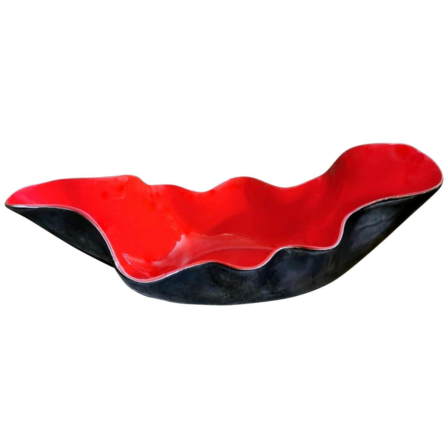 Rockabilly Style French Centrepiece Red and Black Ceramic For Sale