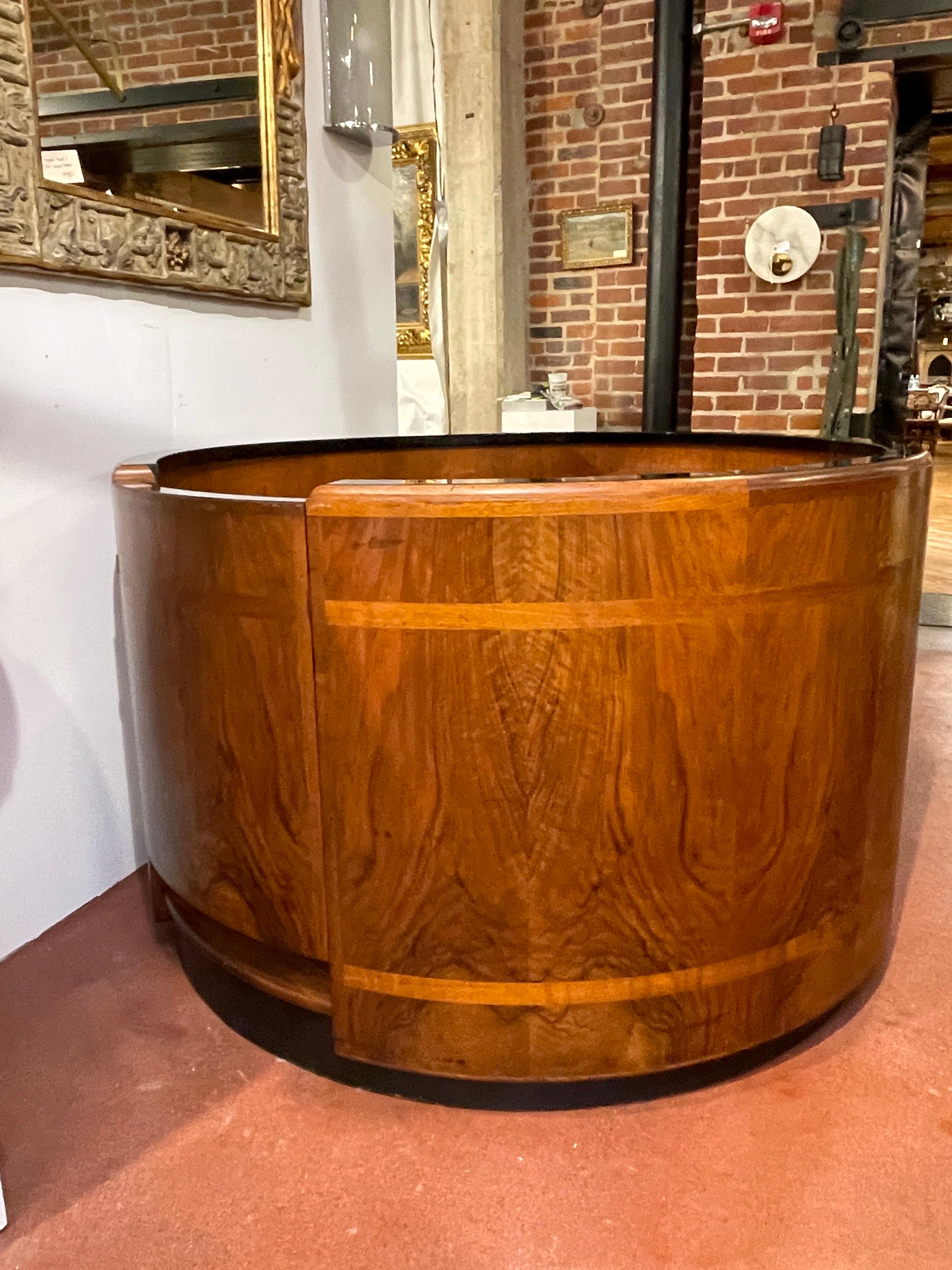 Rockefeller Center* Circular Reception Desk / Bar, Attrib. Donald Deskey For Sale 4