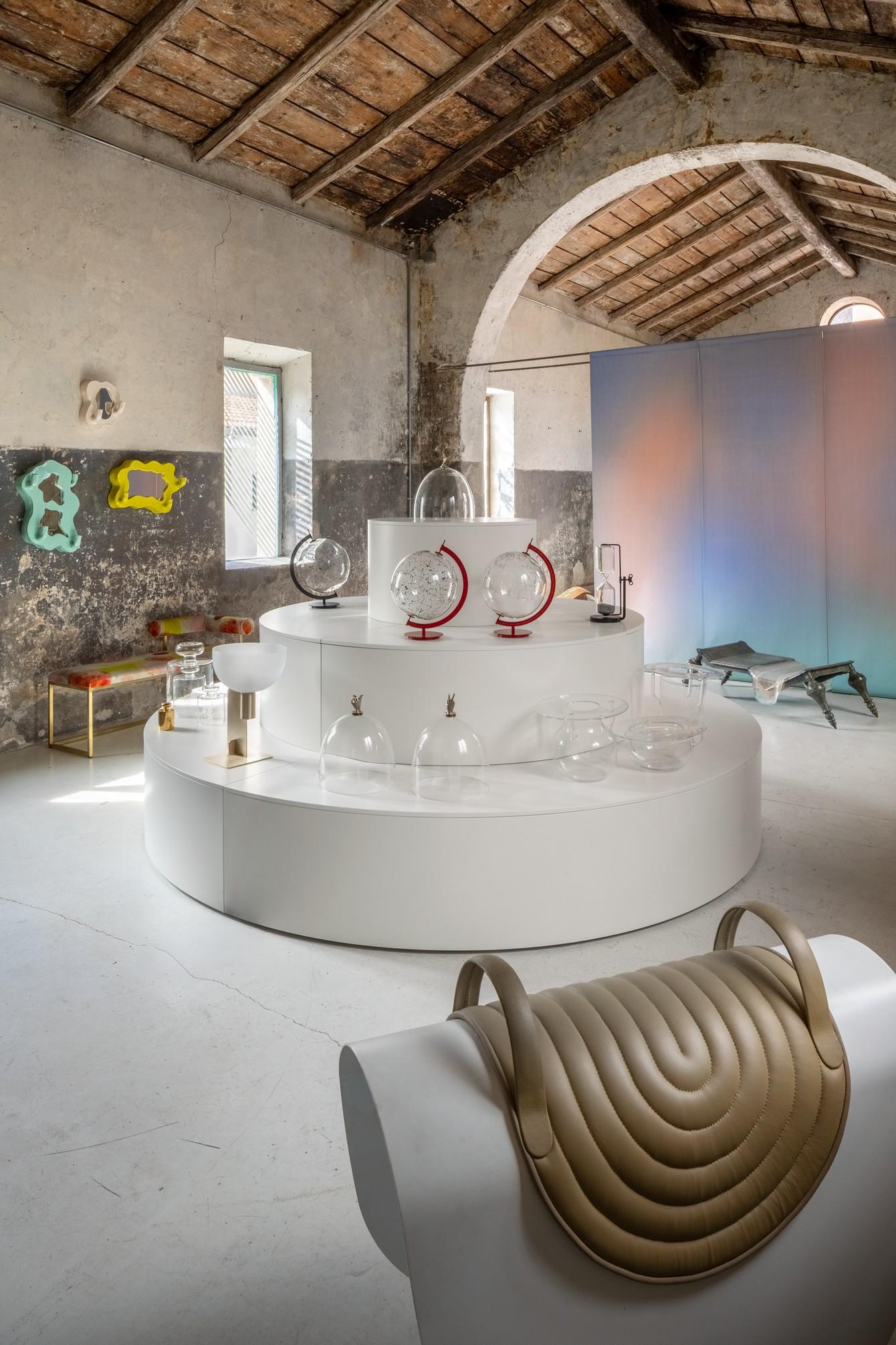 Rocker 01 Eisen und Leder im Zustand „Neu“ im Angebot in Roma, IT