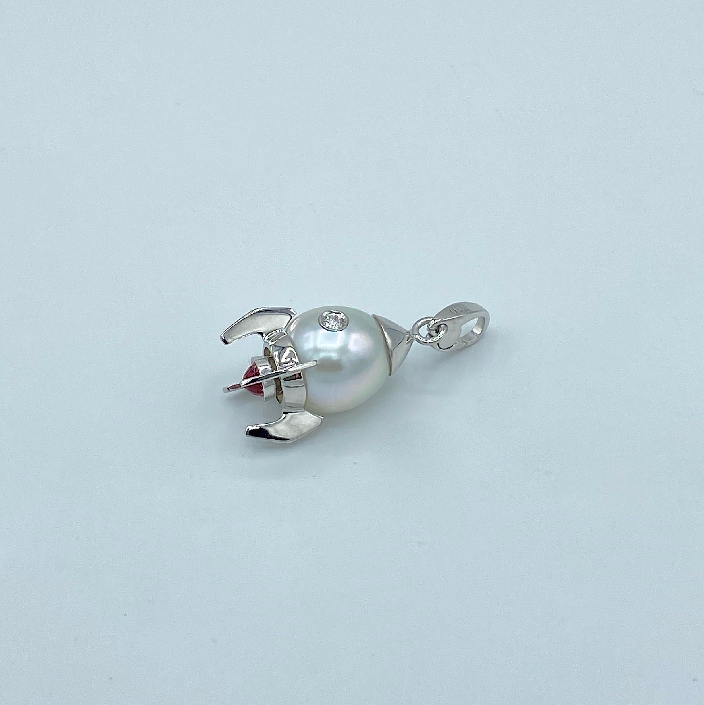 Rocket Diamond Sapphire 18 Karat Gold Australian Pearl Charm or Pendant/Necklace 2
