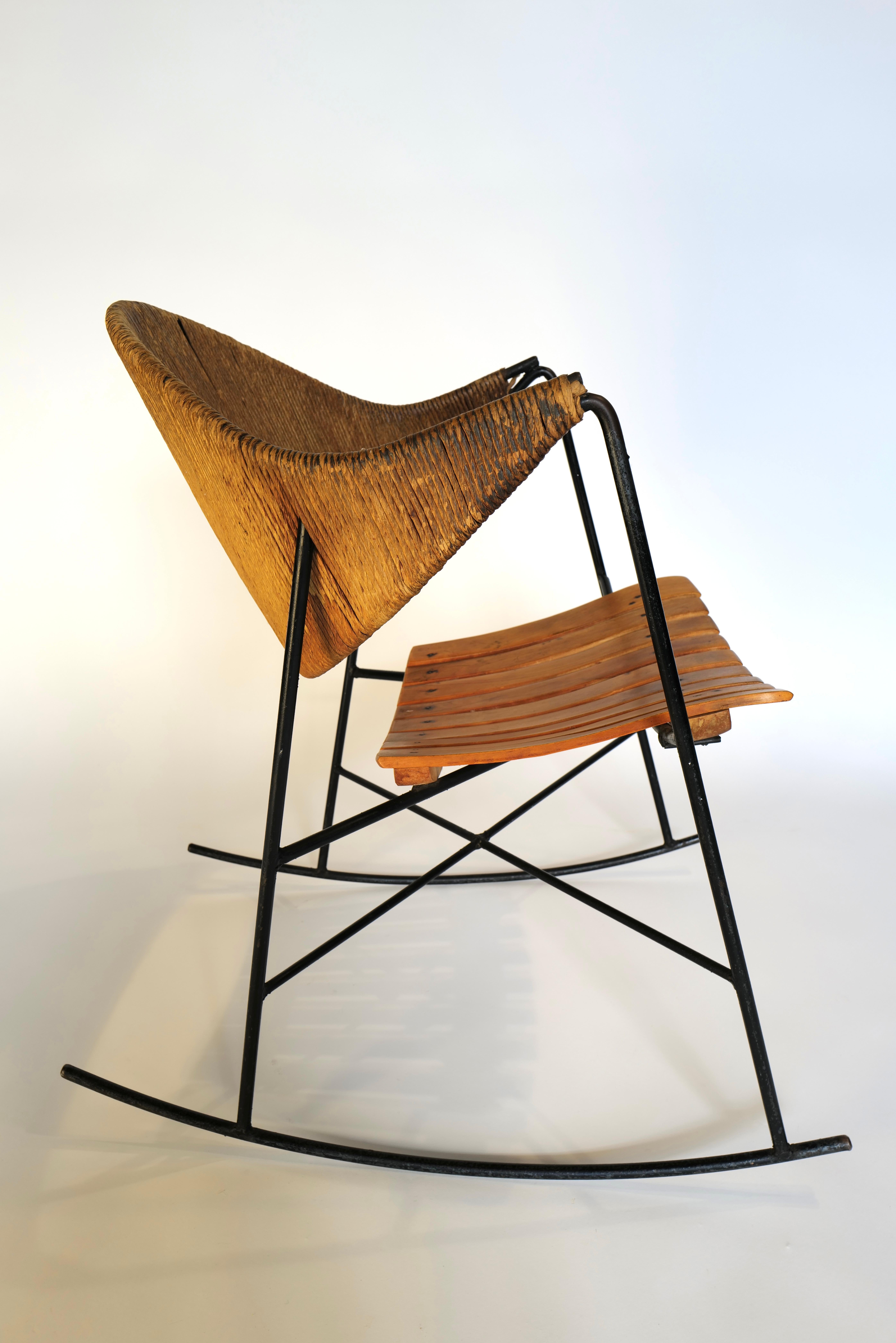 Rocking Chair by Arthur Umanoff For Sale 3