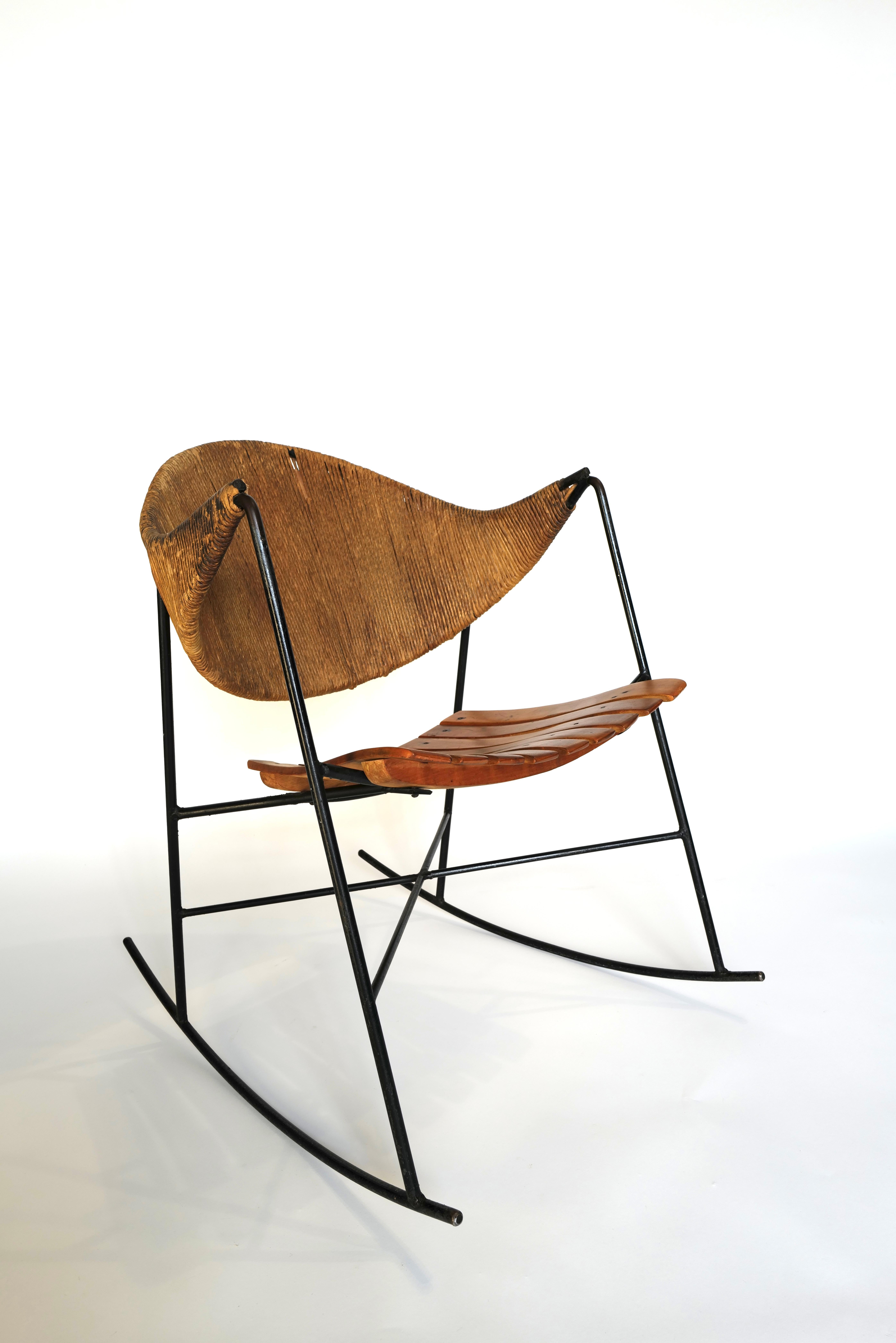 American Rocking Chair by Arthur Umanoff For Sale