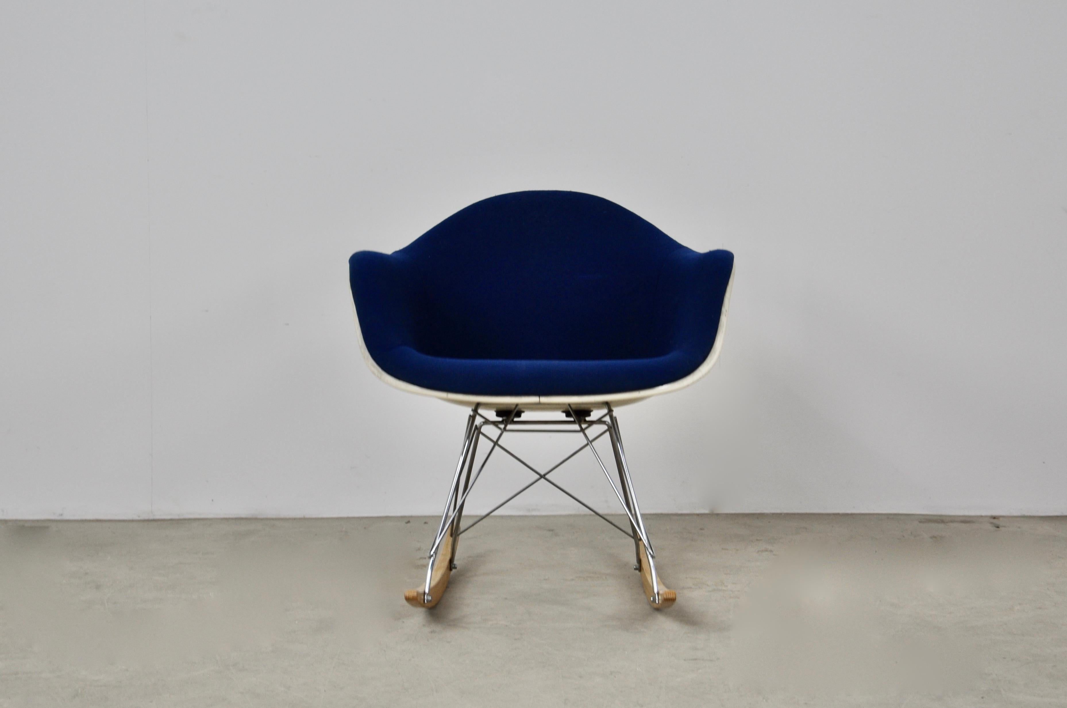 Rocking Chair by Charles & Ray Eames For Herman Miller, 1960s In Good Condition In Lasne, BE