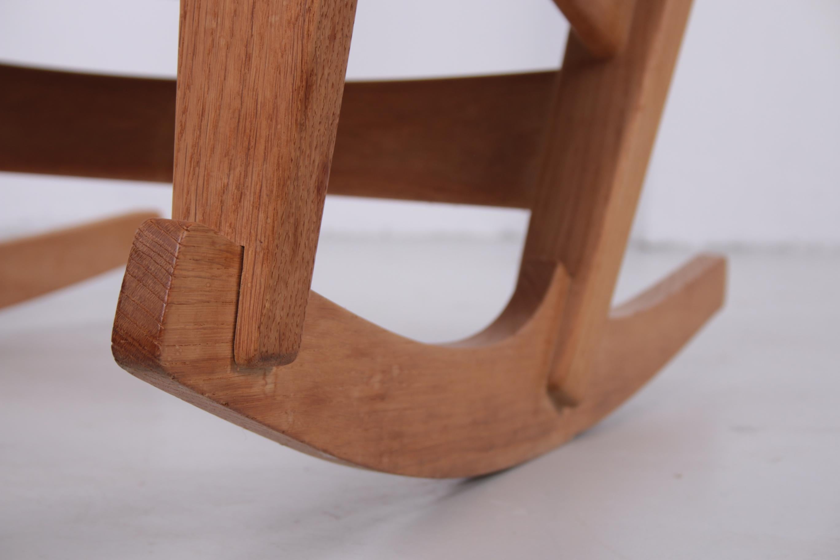 Rocking Chair by H. Wegner for GETAMA Model Ge-673 Oak 2