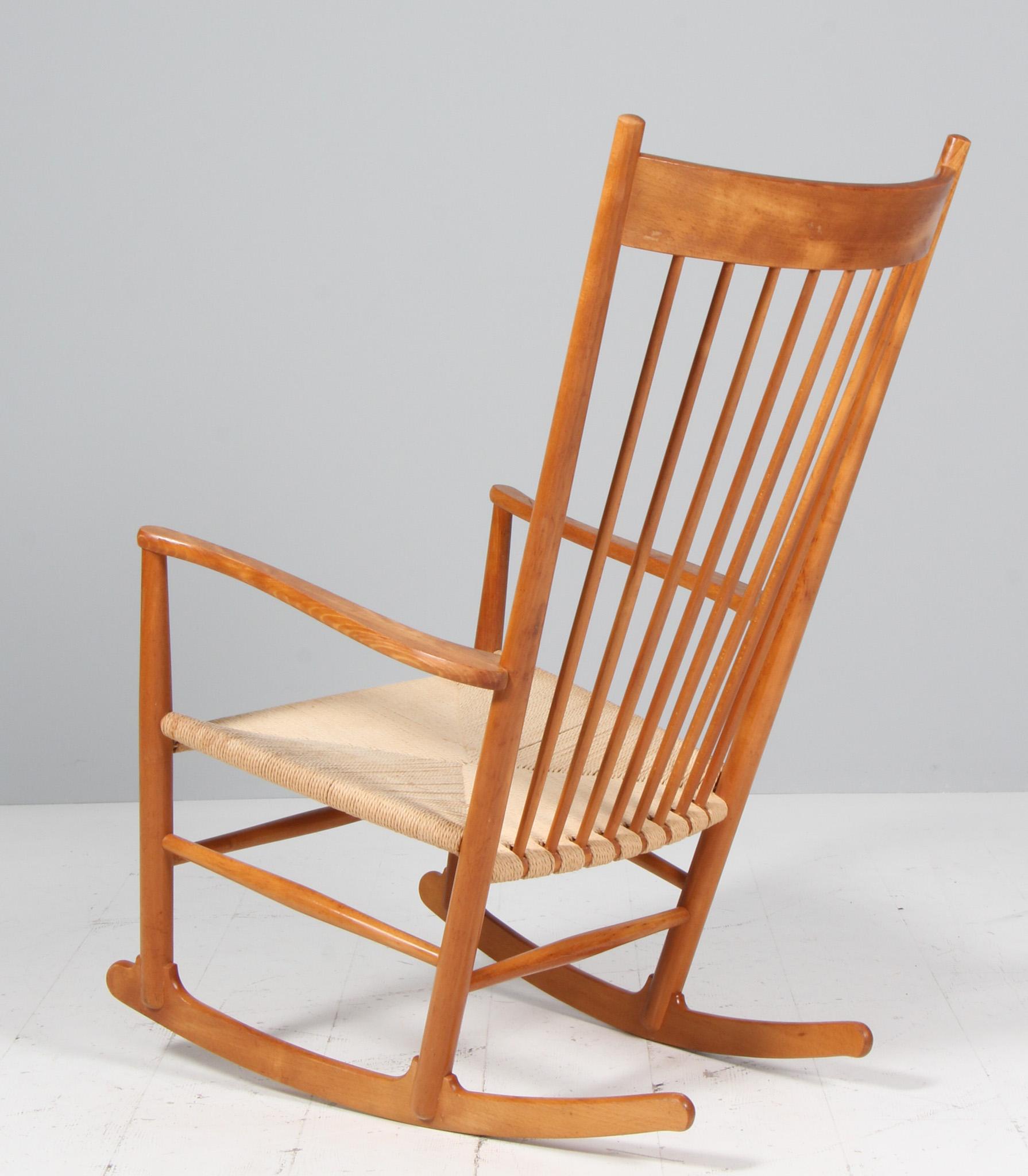 Rocking Chair by Hans J. Wegner, Model J16 For Sale 1